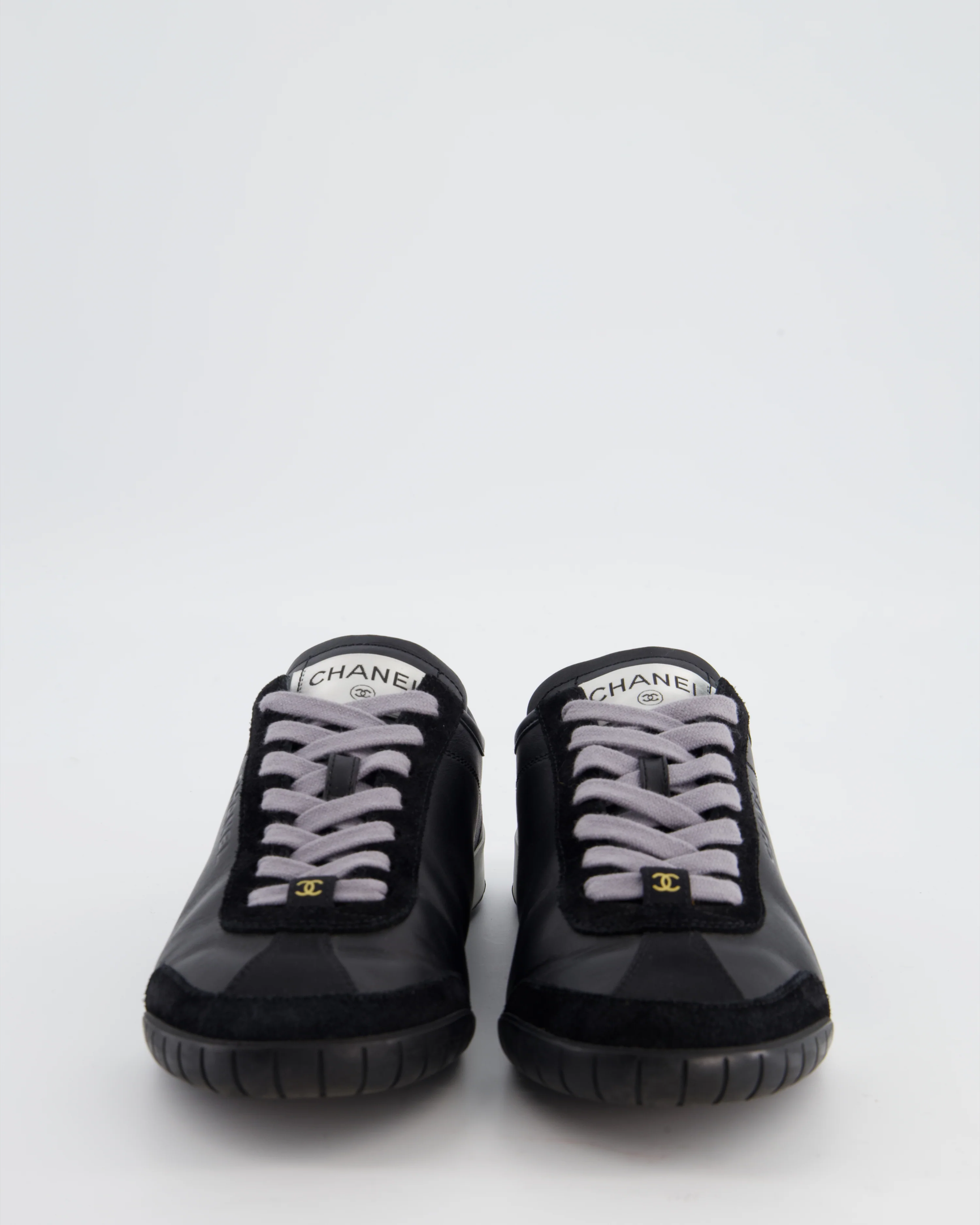 Chanel Interlocking Black Calfskin Leather Sneakers with Logo Detail Size EU 37.5 - Image 4