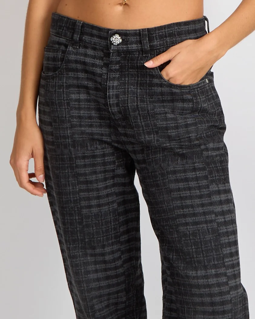 Chanel 24A Dark Grey Checkered Straight Leg Jeans with Grey Crystal Camellia Button and Silver CC Logo Details Size FR 38 (UK 10) - Image 3