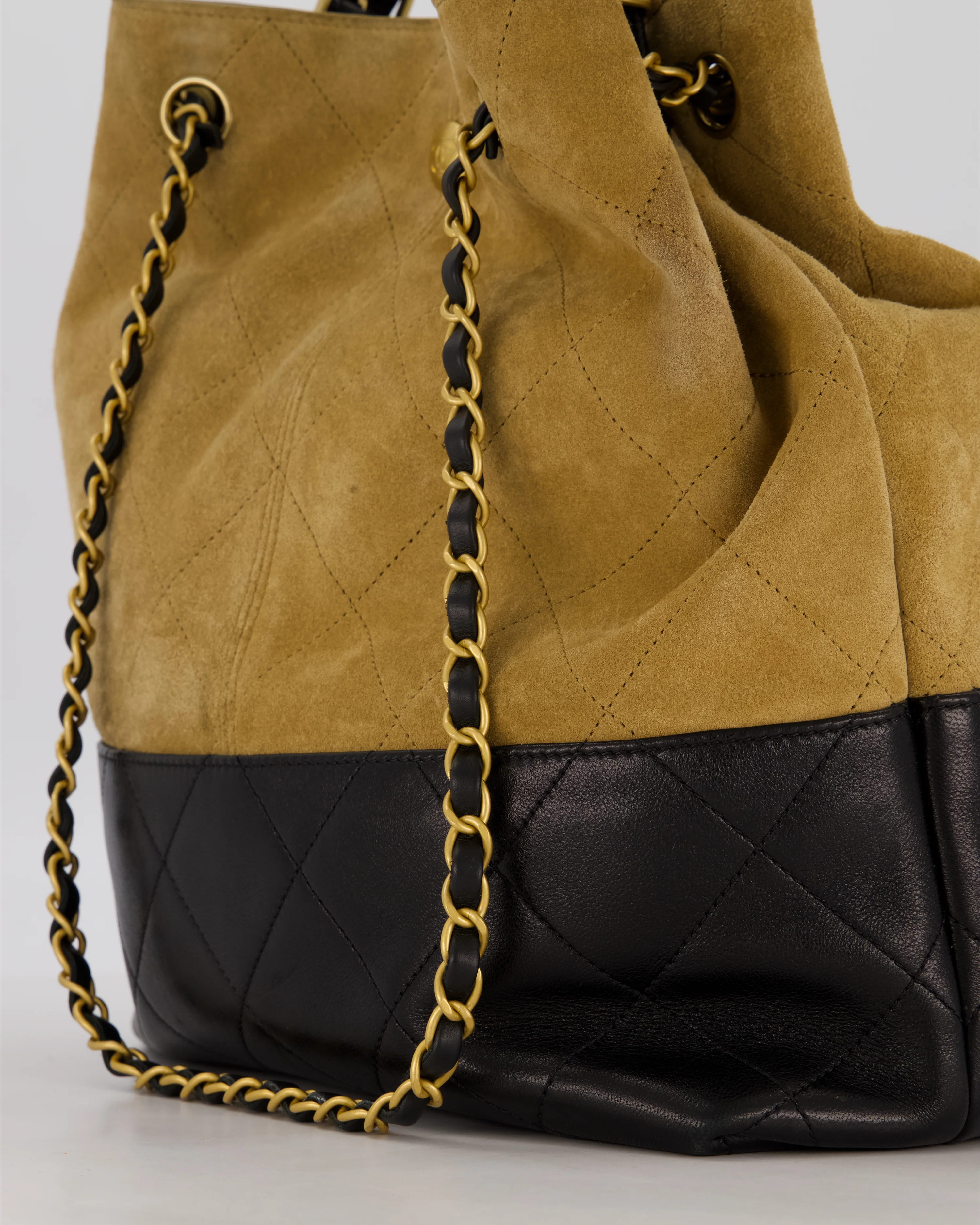 Chanel 25A Bucket Bag in Black Quilted Lambskin Leather & Brown Suede with Brushed Gold Hardware&nbsp; - Image 11