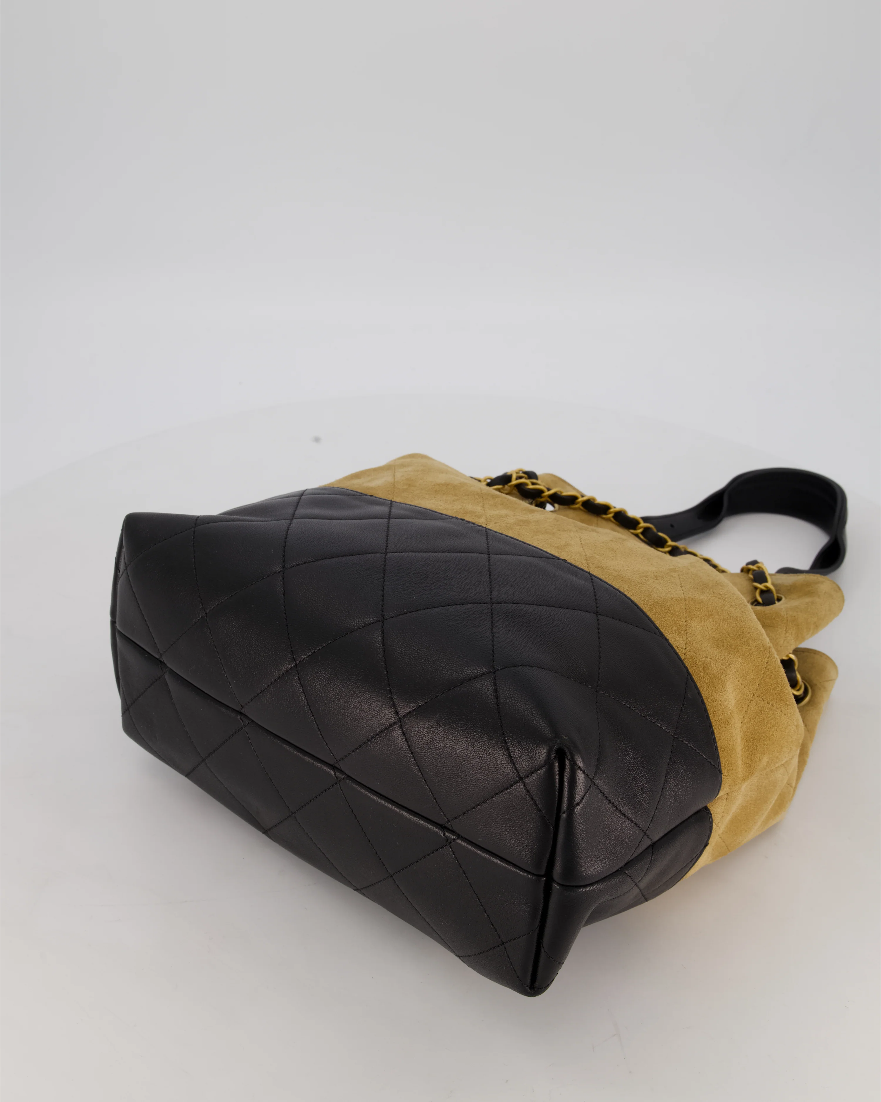 Chanel 25A Bucket Bag in Black Quilted Lambskin Leather & Brown Suede with Brushed Gold Hardware&nbsp; - Image 17