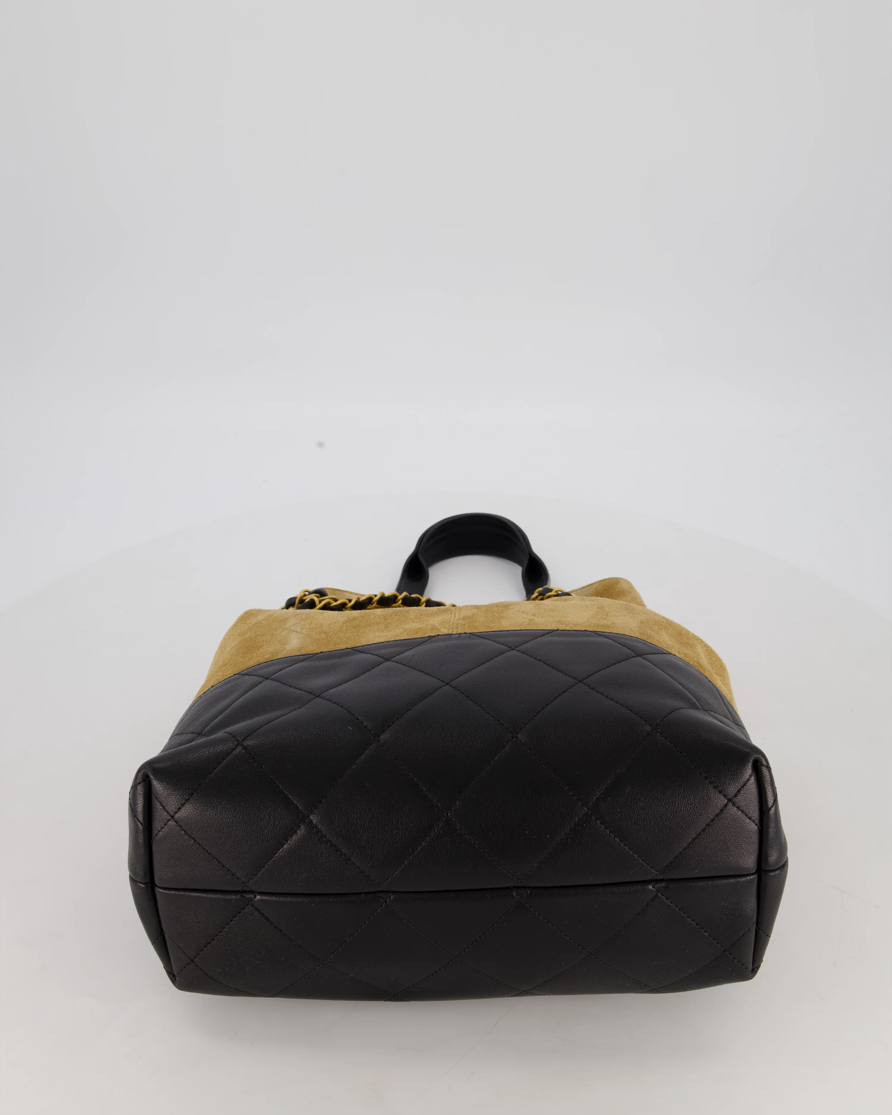 Chanel 25A Bucket Bag in Black Quilted Lambskin Leather & Brown Suede with Brushed Gold Hardware&nbsp; - Image 18