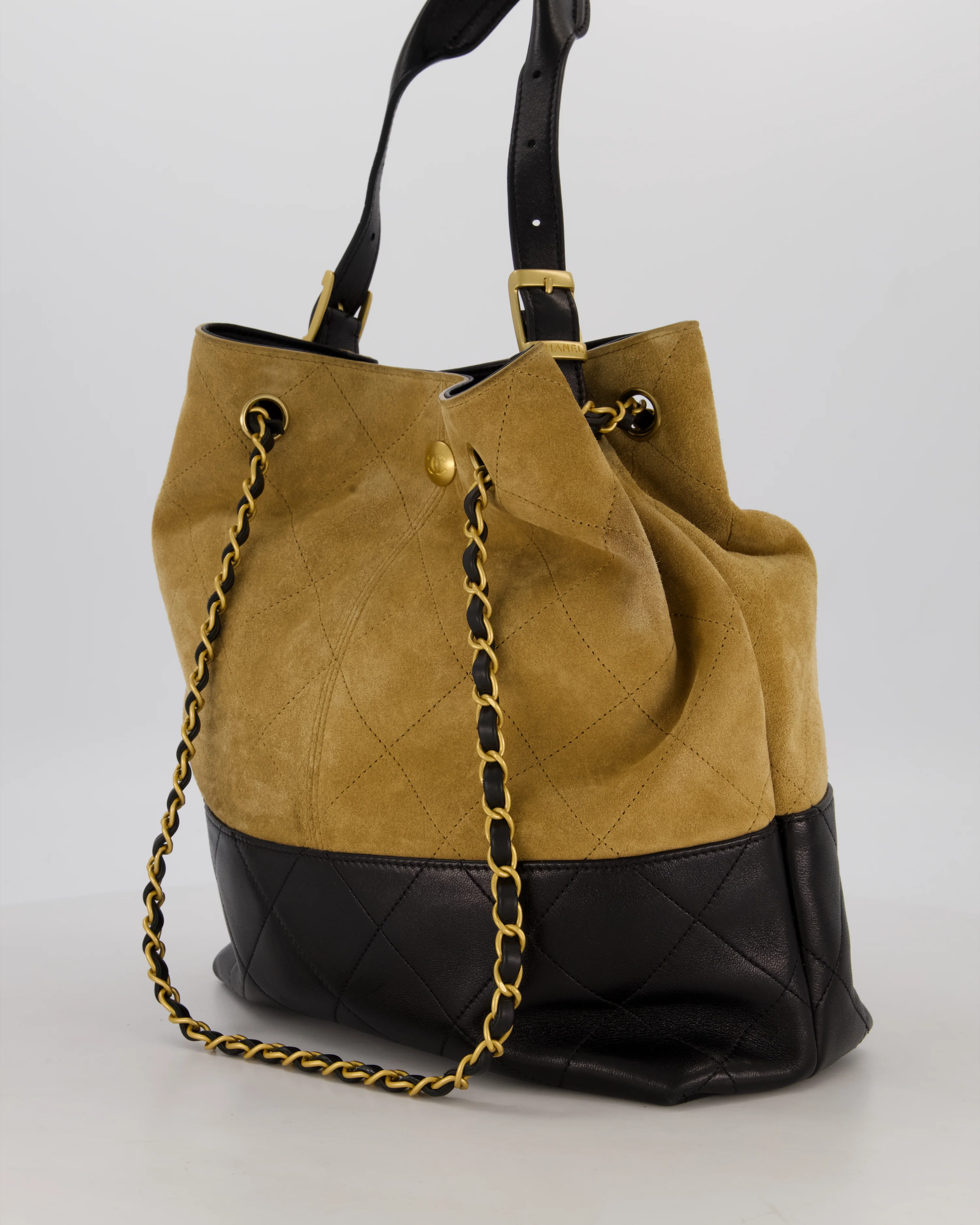 Chanel 25A Bucket Bag in Black Quilted Lambskin Leather & Brown Suede with Brushed Gold Hardware&nbsp; - Image 4