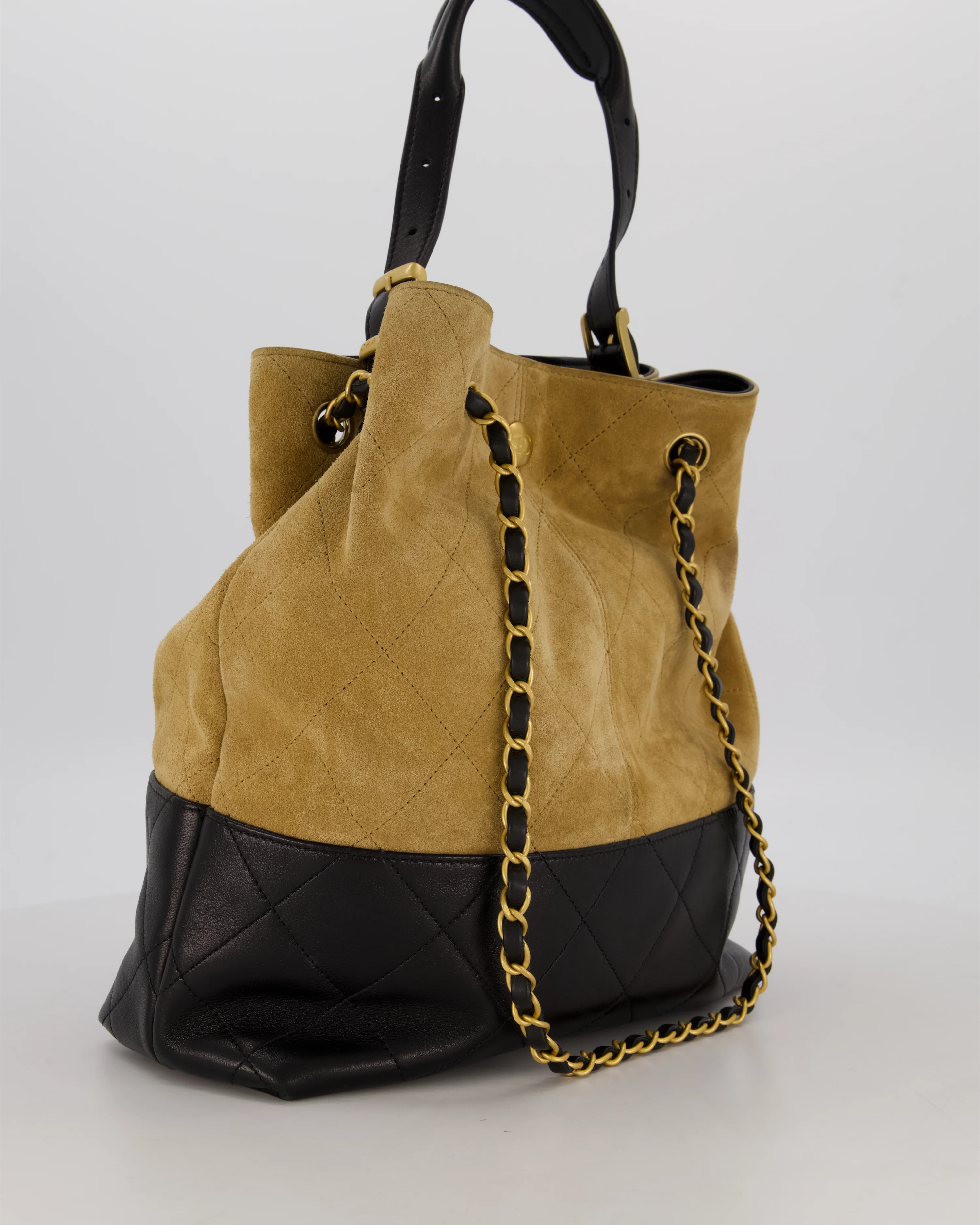 Chanel 25A Bucket Bag in Black Quilted Lambskin Leather & Brown Suede with Brushed Gold Hardware&nbsp; - Image 6