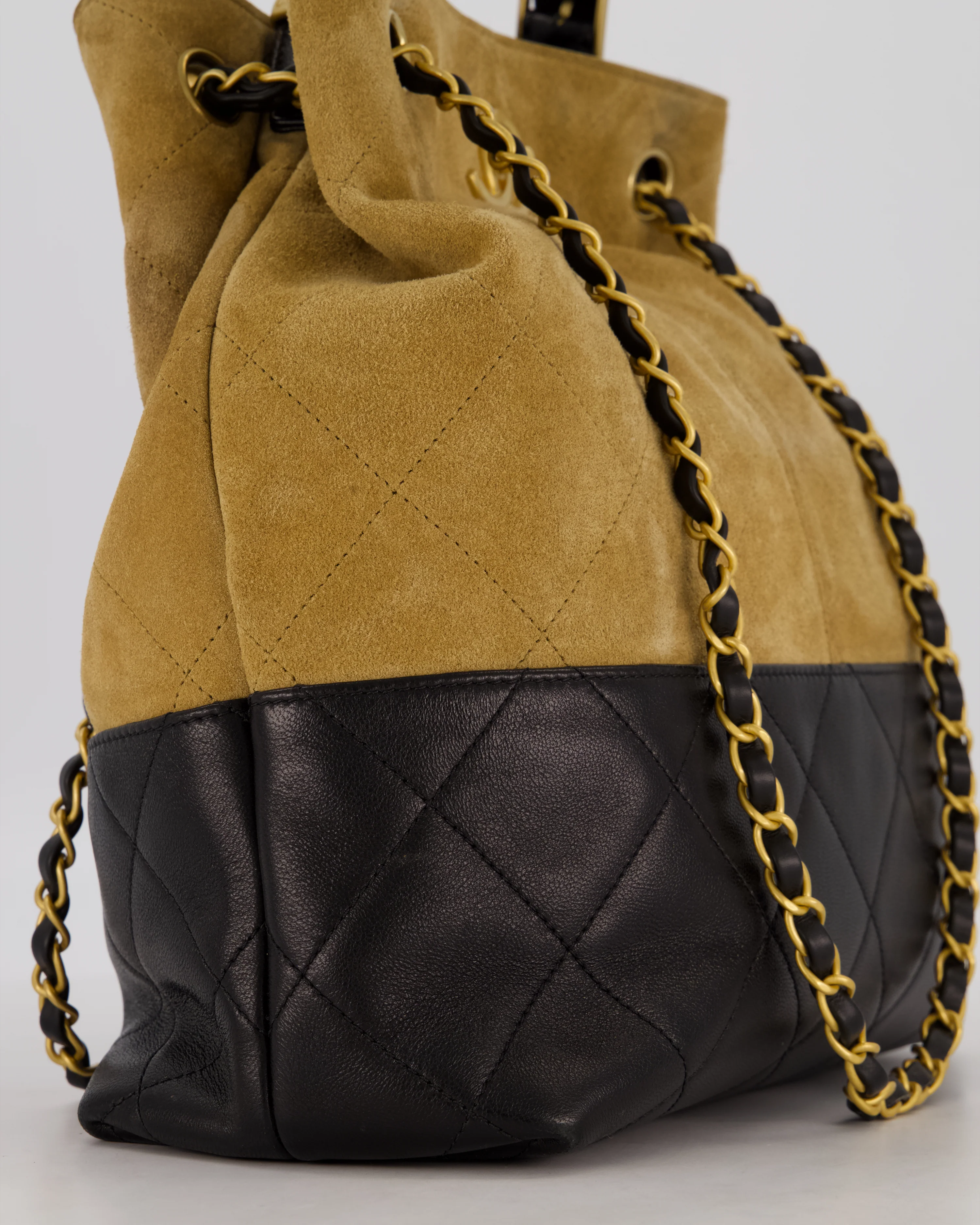 Chanel 25A Bucket Bag in Black Quilted Lambskin Leather & Brown Suede with Brushed Gold Hardware&nbsp; - Image 9