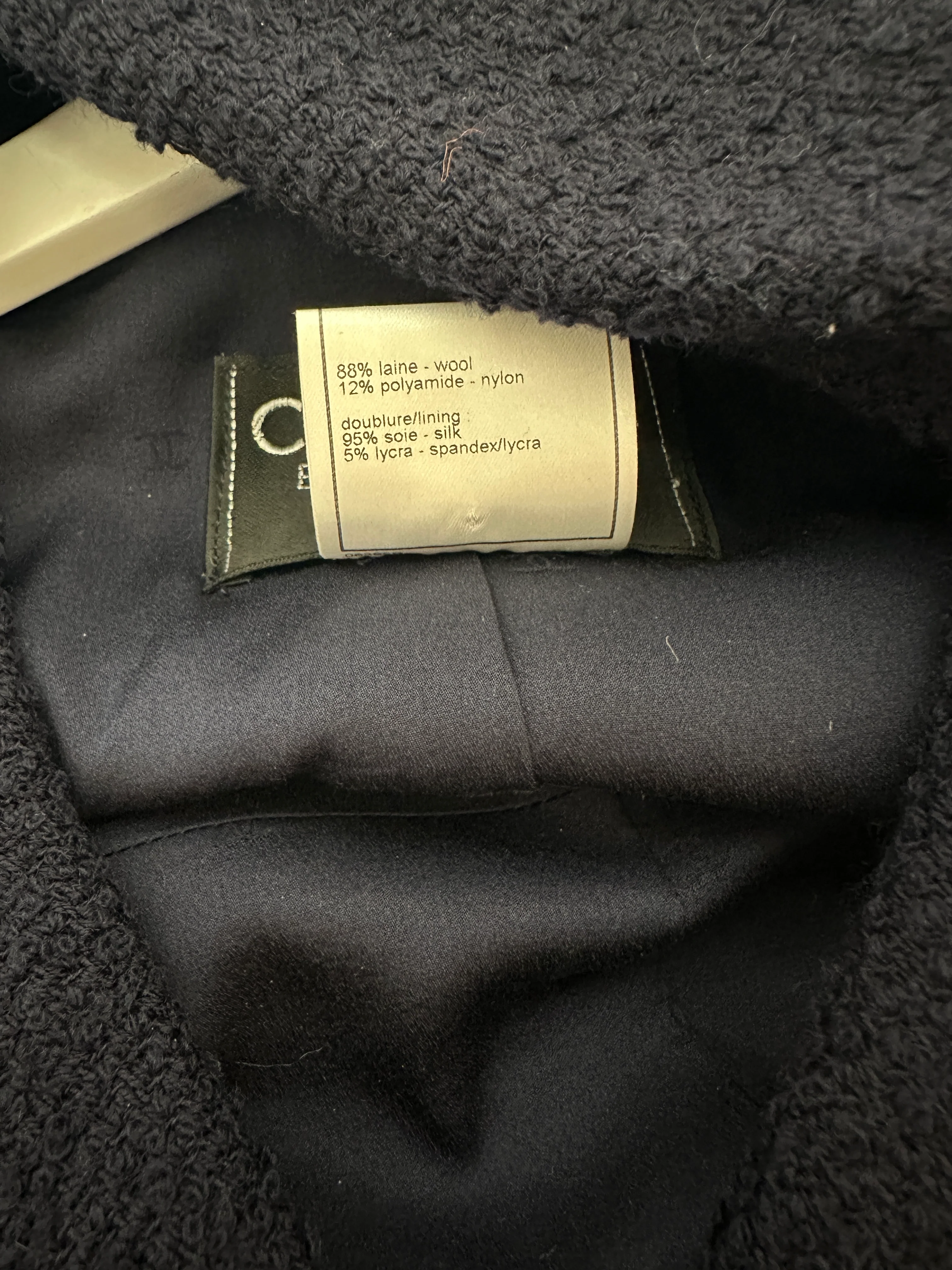 Chanel 97A Navy Wool Long Sleeve Jacket and Pencil Skirt Set with Red, Blue, Green and Yellow Neckline Applique Detail Size FR 38 (UK 10) - Image 17