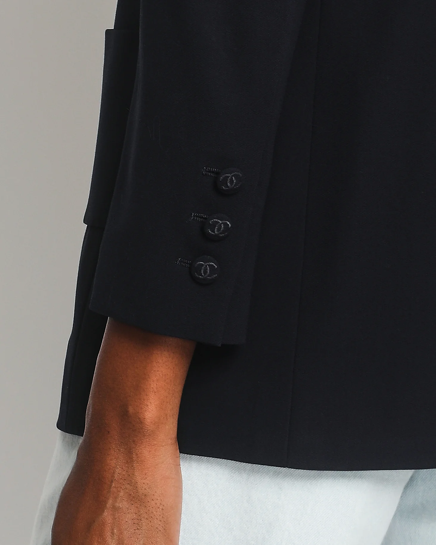 Chanel 98/P Vintage Navy Jacket with CC Logo Button Detail and Silk Bow Detail Size FR 38 (UK 10) - Image 4