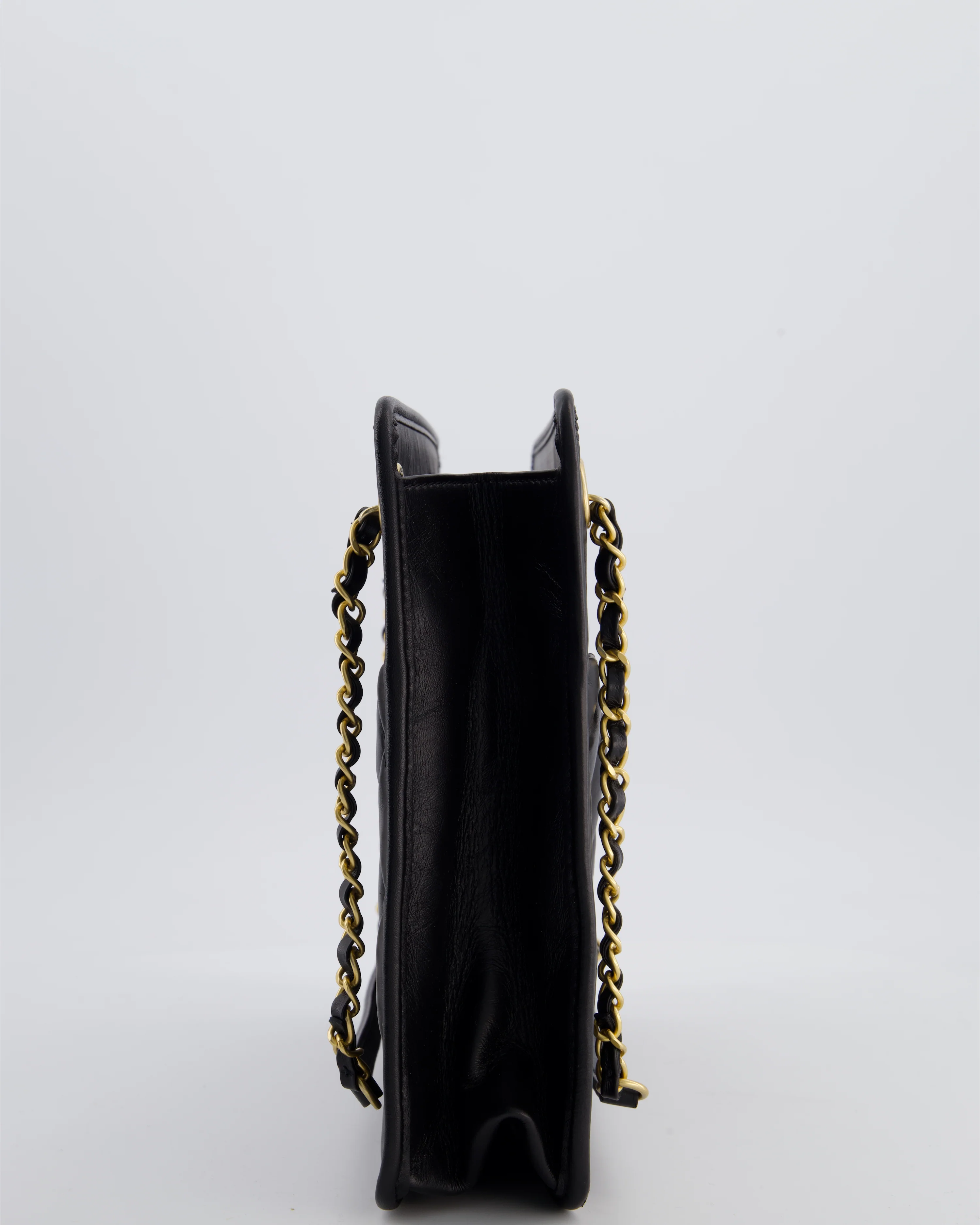 Chanel Black Aged Calfskin Quilted Small Graphic Catch Shopping Bag with Gold Hardware - Image 6