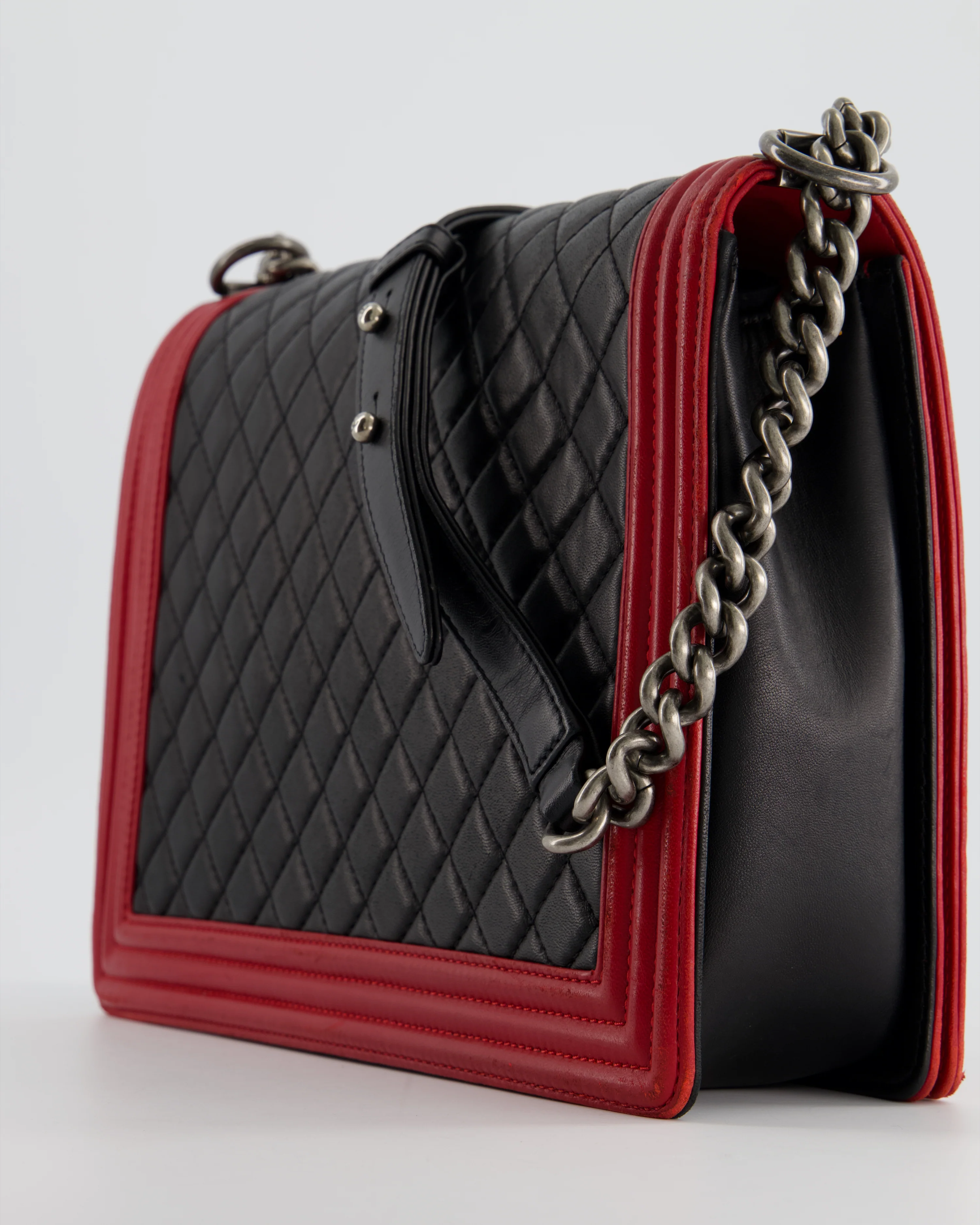 Chanel Black & Red Large Boy Bag in Lambskin Leather with Ruthenium Hardware - Image 15