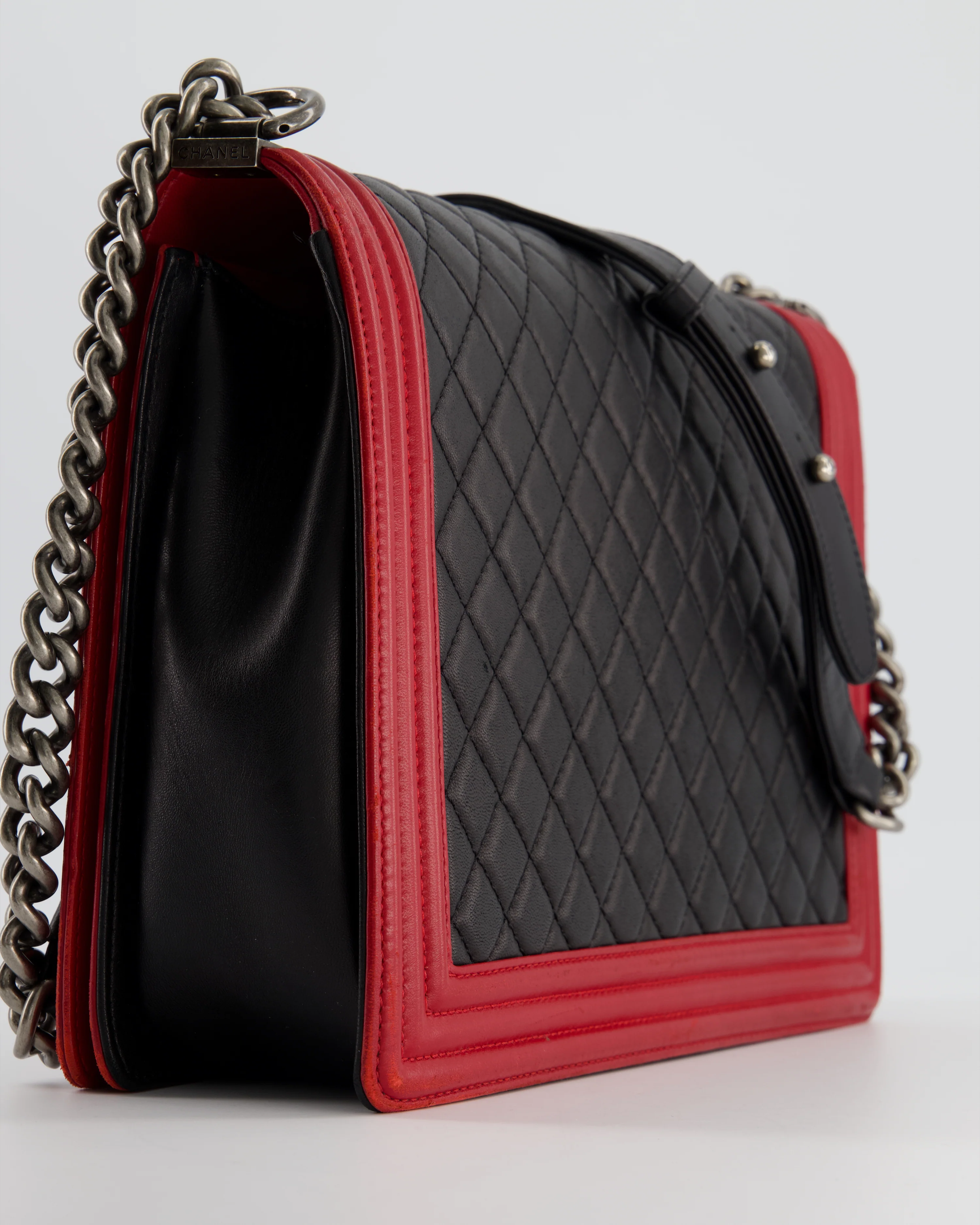 Chanel Black & Red Large Boy Bag in Lambskin Leather with Ruthenium Hardware - Image 17