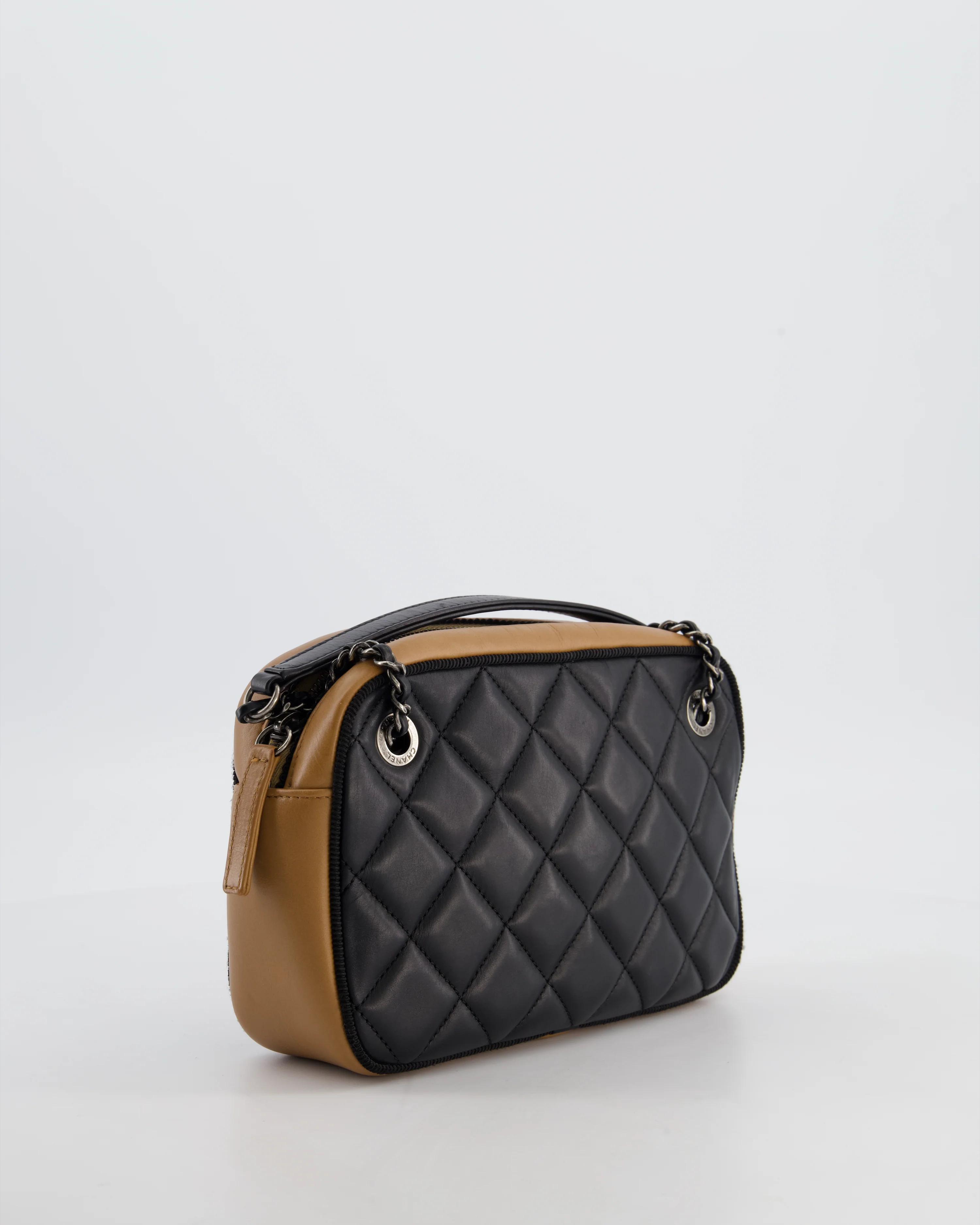 Chanel Black and Brown Two-Tone Quilted Camera Bag in Quilted Lambskin Leather with Ruthenium Hardware - Image 10