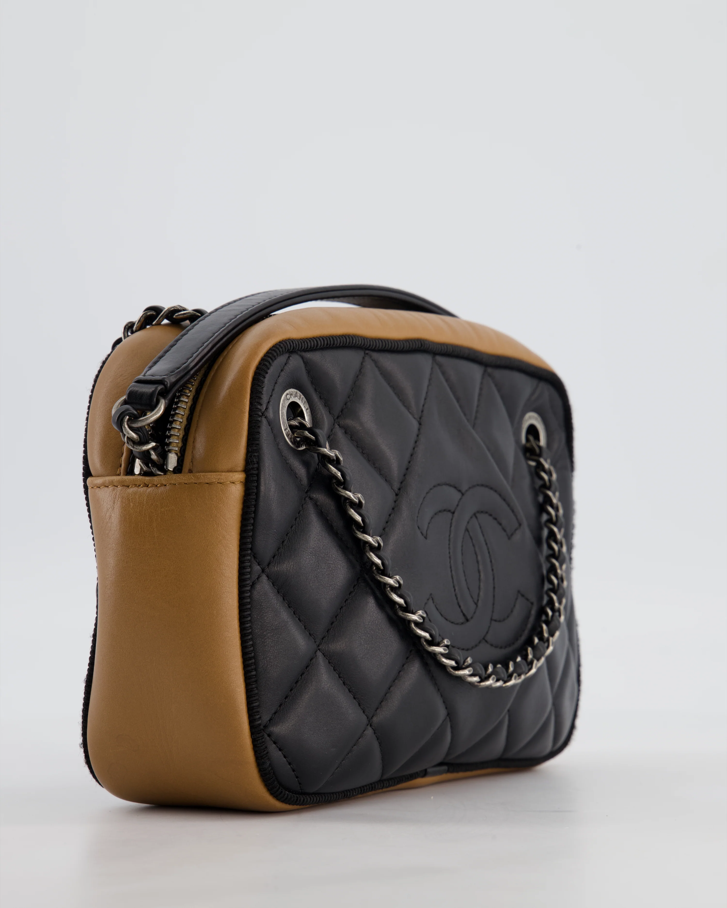 Chanel Black and Brown Two-Tone Quilted Camera Bag in Quilted Lambskin Leather with Ruthenium Hardware - Image 13