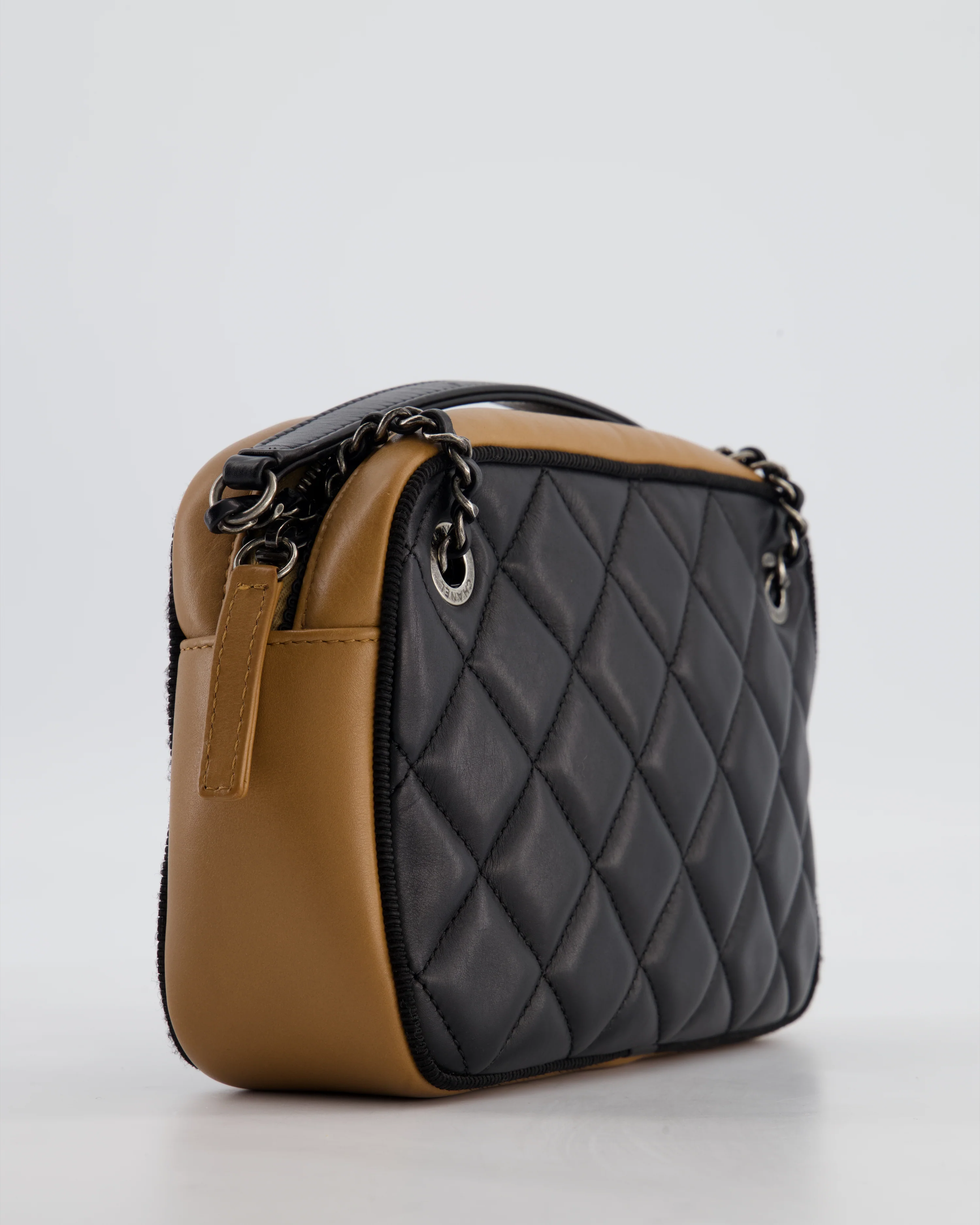 Chanel Black and Brown Two-Tone Quilted Camera Bag in Quilted Lambskin Leather with Ruthenium Hardware - Image 16