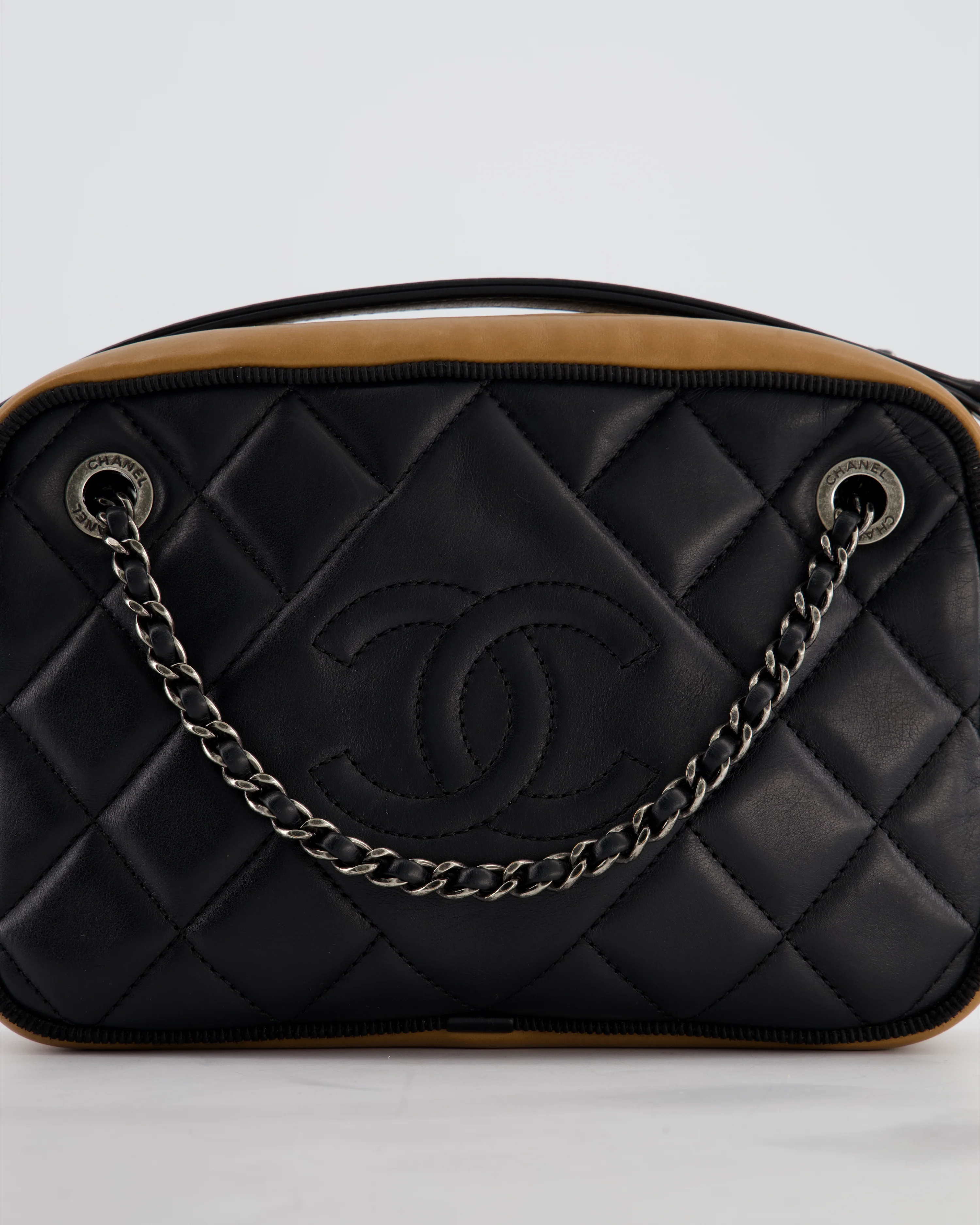 Chanel Black and Brown Two-Tone Quilted Camera Bag in Quilted Lambskin Leather with Ruthenium Hardware - Image 17