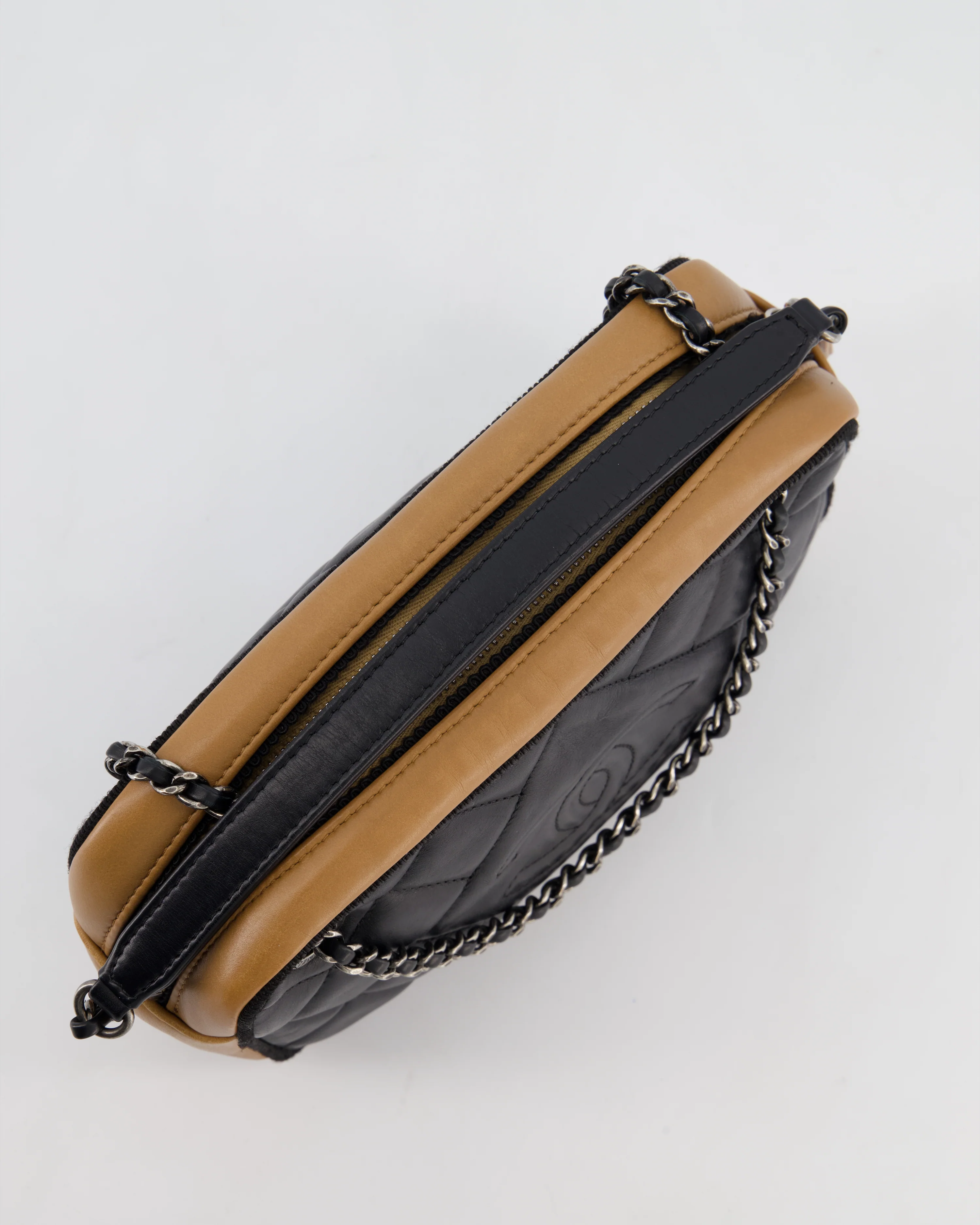Chanel Black and Brown Two-Tone Quilted Camera Bag in Quilted Lambskin Leather with Ruthenium Hardware - Image 18