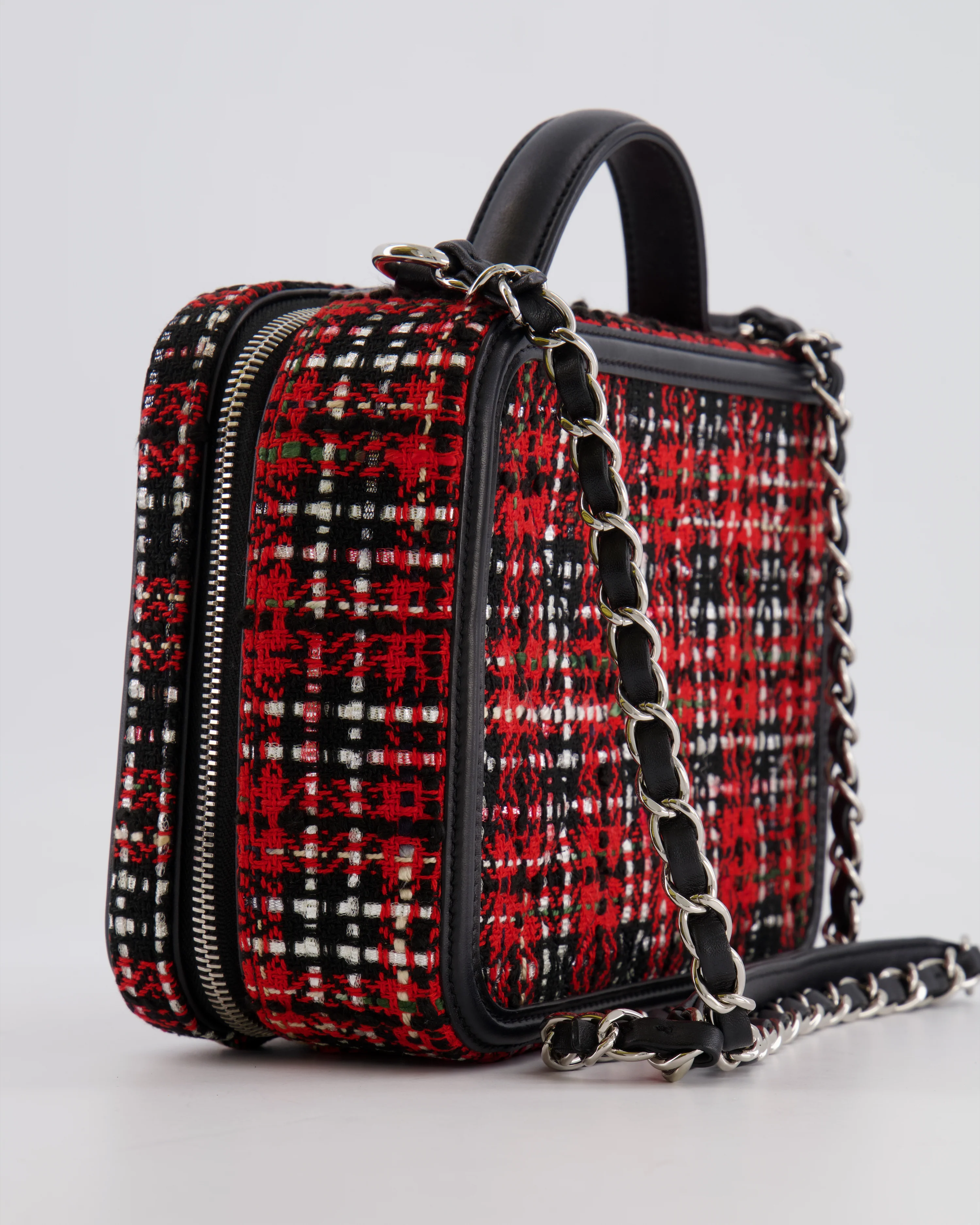 Chanel Black and Red Medium CC Filigree Vanity Case Bag in Tweed with Silver Hardware and Chain Detail - Image 20