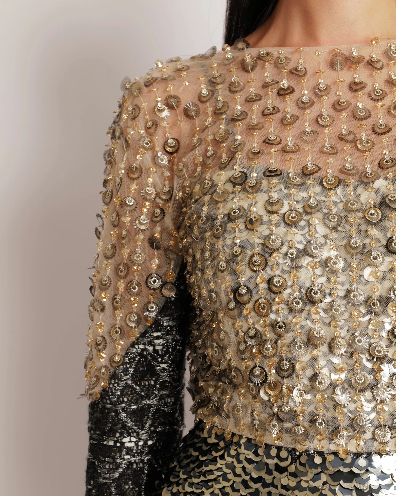 Chanel Black and Silver Metallic Tweed Long-Sleeved Mini Dress with Gold and Silver Sequin and Crystal Embellishments Size FR 36 (UK 8) - Image 3