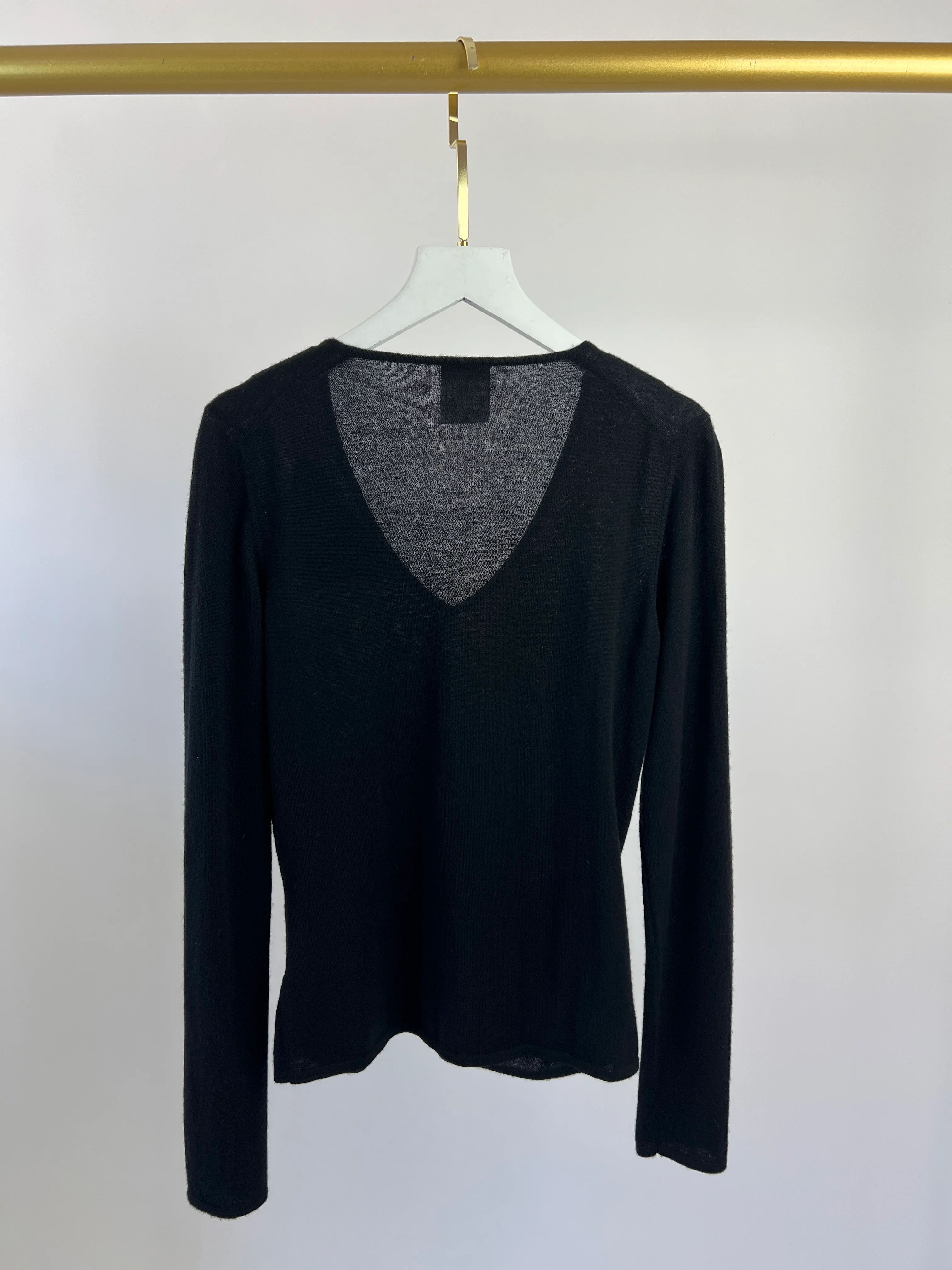 Chanel Black Cashmere V-Neck Jumper with Embellished Flowers FR 38 (UK 10) - Image 12