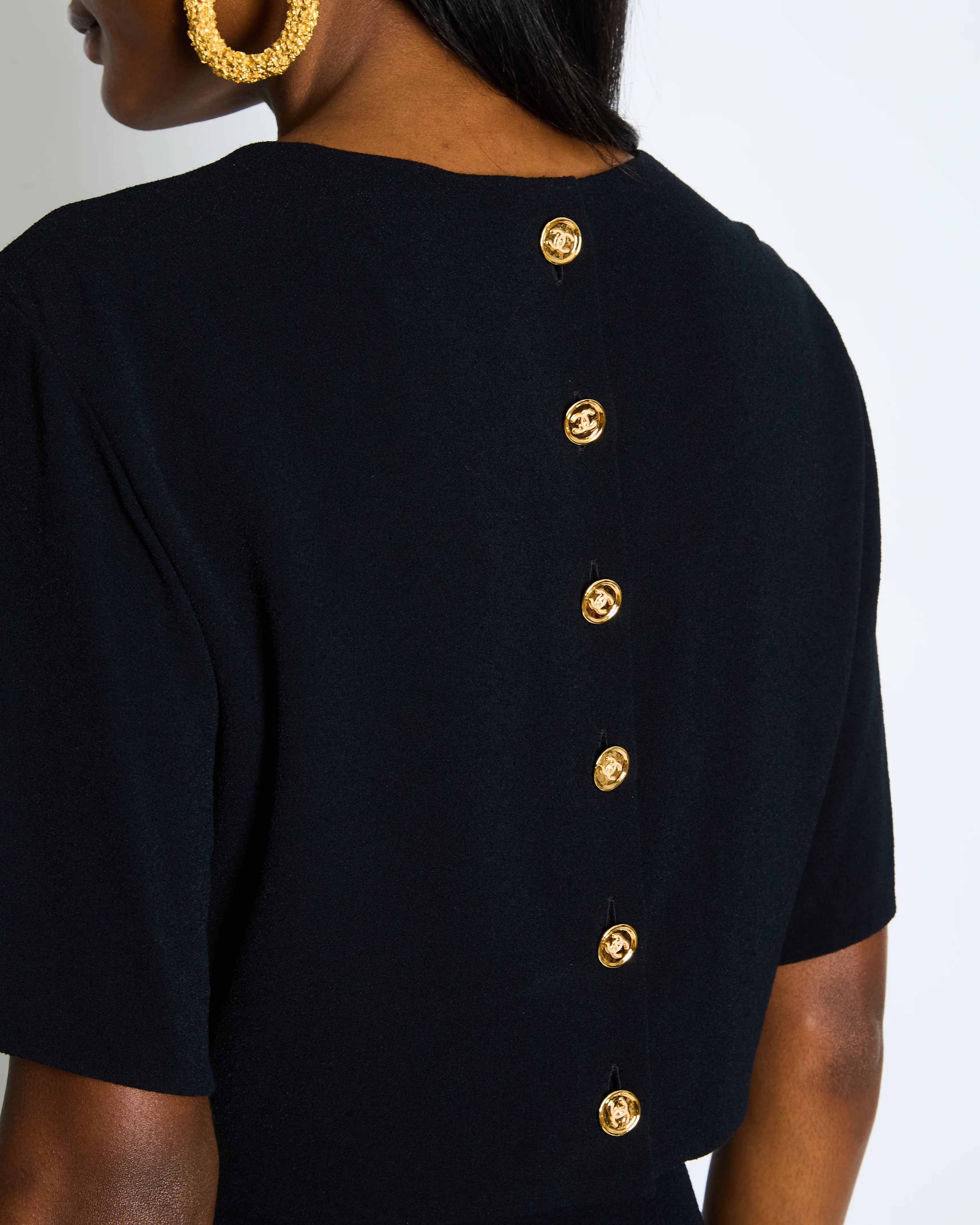 Chanel Métiers d'Art 2023 Black Cropped Top with Multi-Colour Sequin Patch Detail and Back Gold CC Logo Buttons Size FR 34 (UK 6) - Image 7