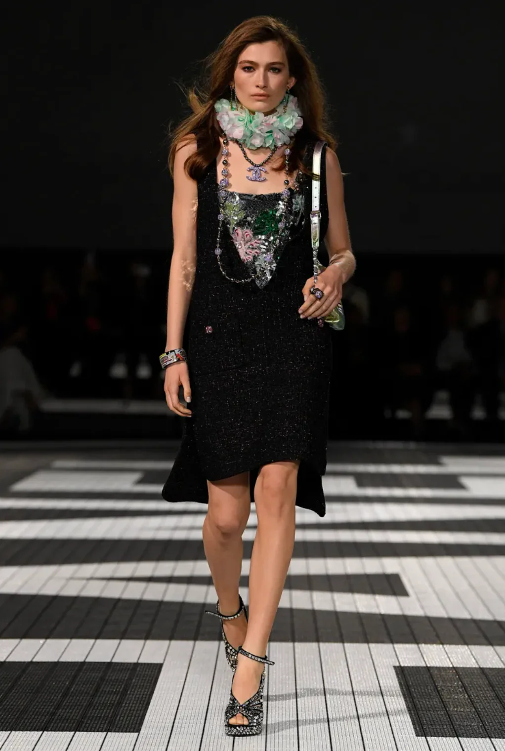Chanel Resort 2024 Black Embellished Mini Dress with Pink Metallic Details and Crystal CC Logo Buttons Size FR 36 (UK 8) - Image 6
