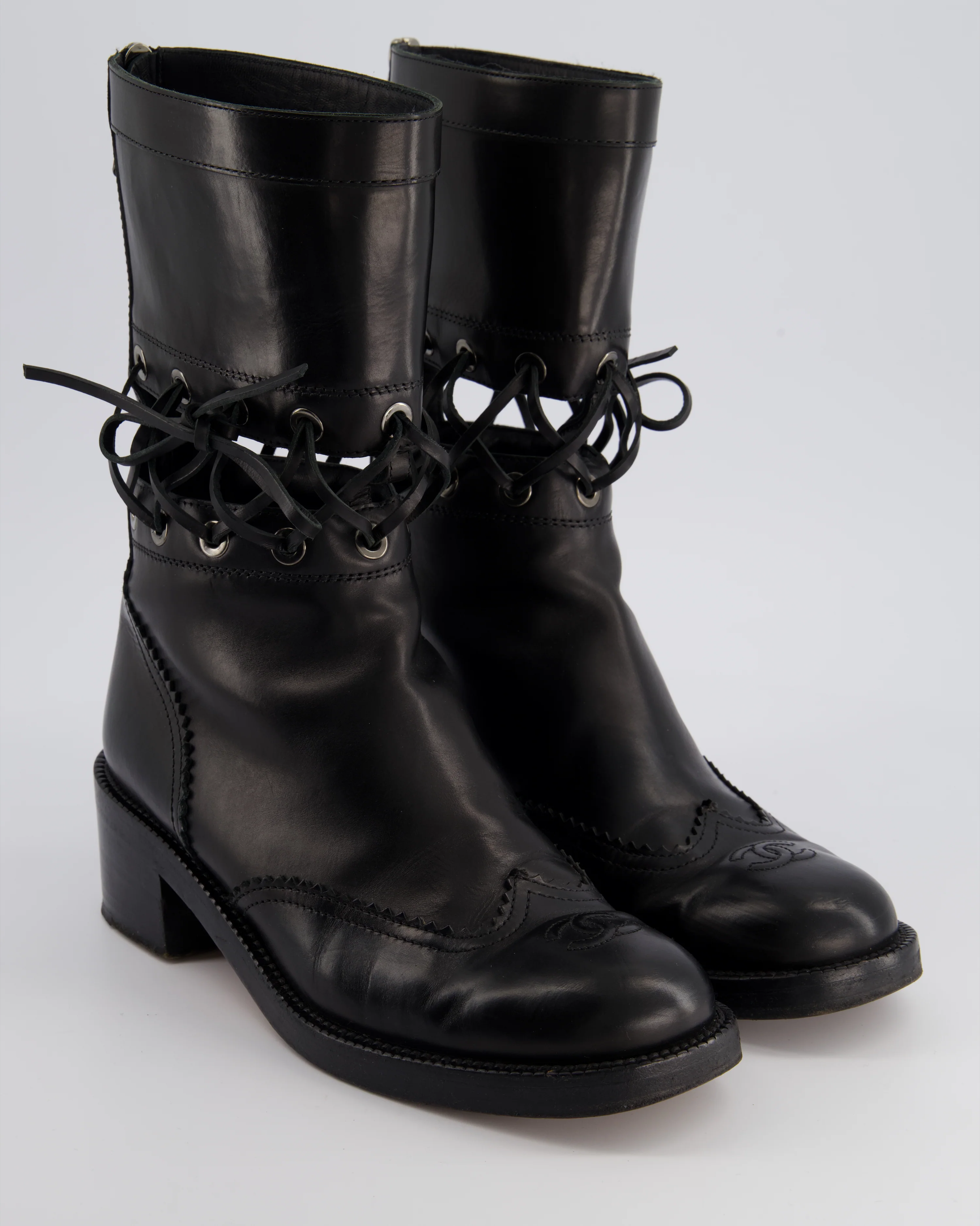 *RUNWAY* Chanel Black Lace Up Insert Detail CC Logo Boots Size EU 40.5 - Image 2