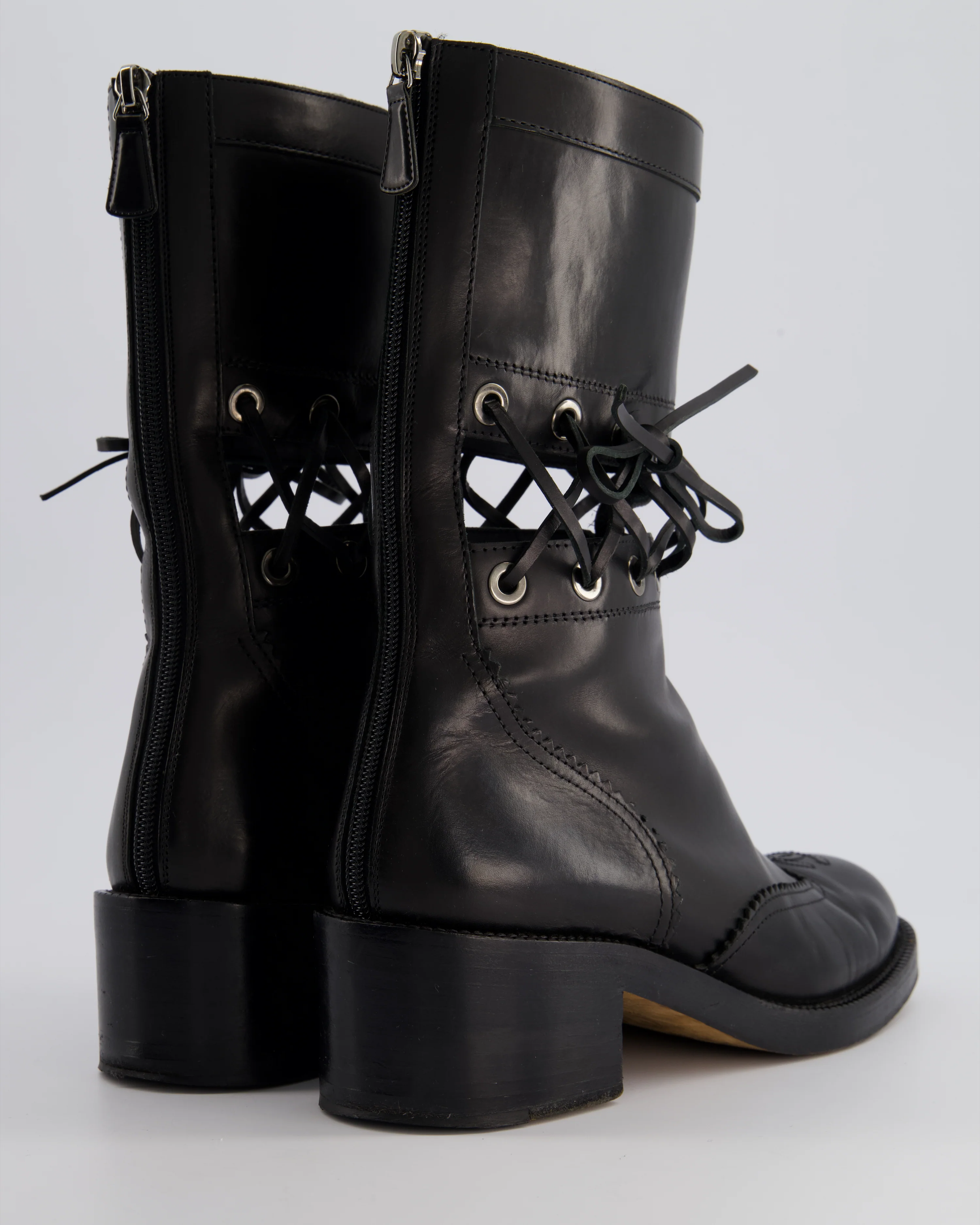 *RUNWAY* Chanel Black Lace Up Insert Detail CC Logo Boots Size EU 40.5 - Image 3