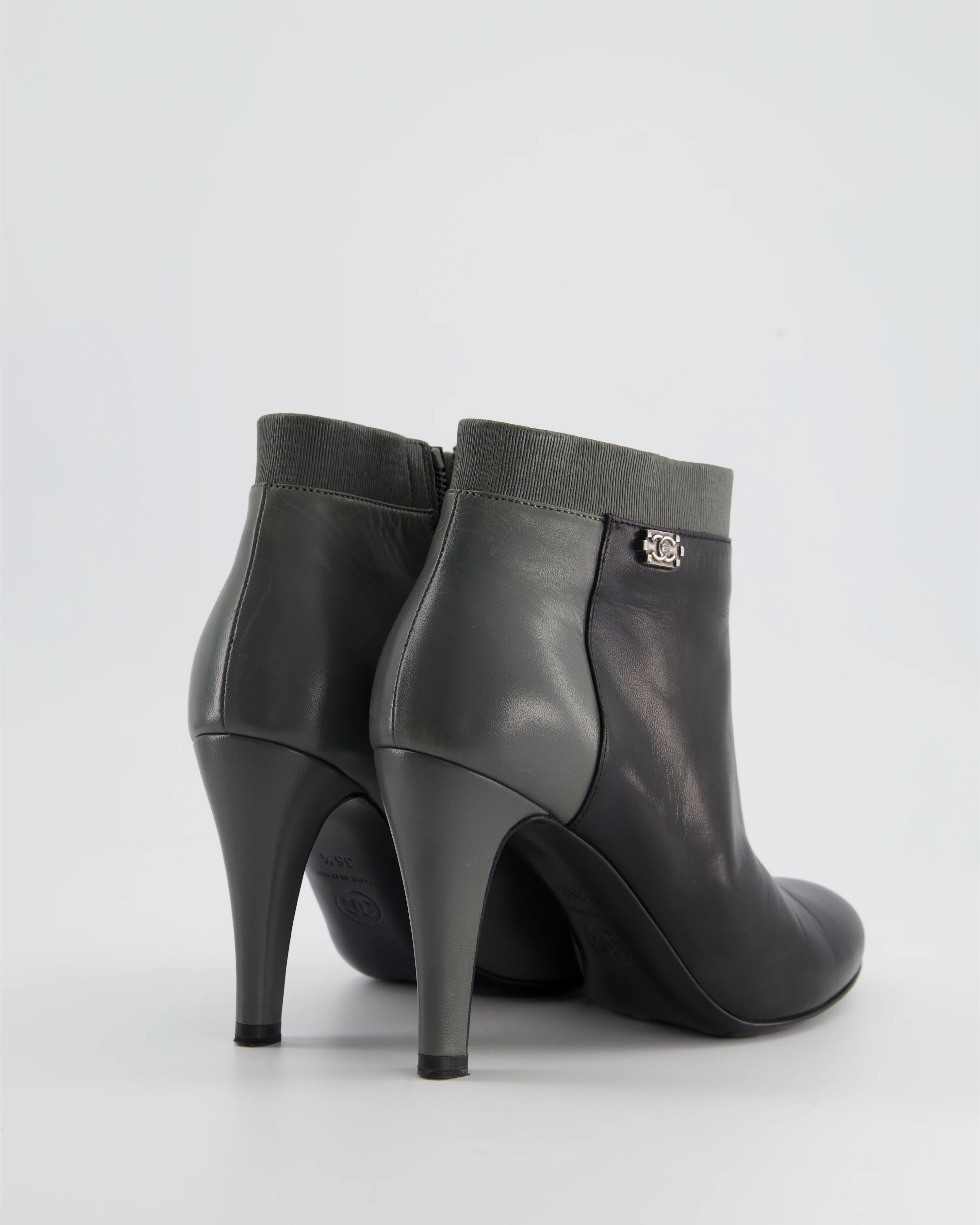 Chanel Black, Grey Leather Heel Ankle Boots with CC Logo Size EU 35.5 - Image 3