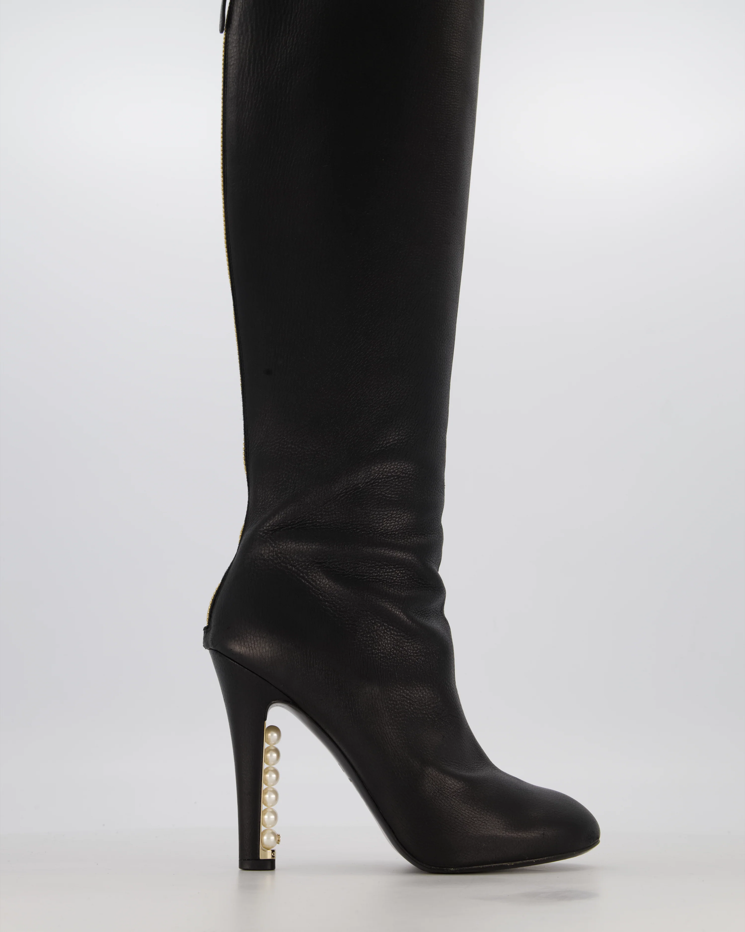 Chanel Black Knee-High Leather Boots with CC Pearl Detail Size EU 37 C - Image 7
