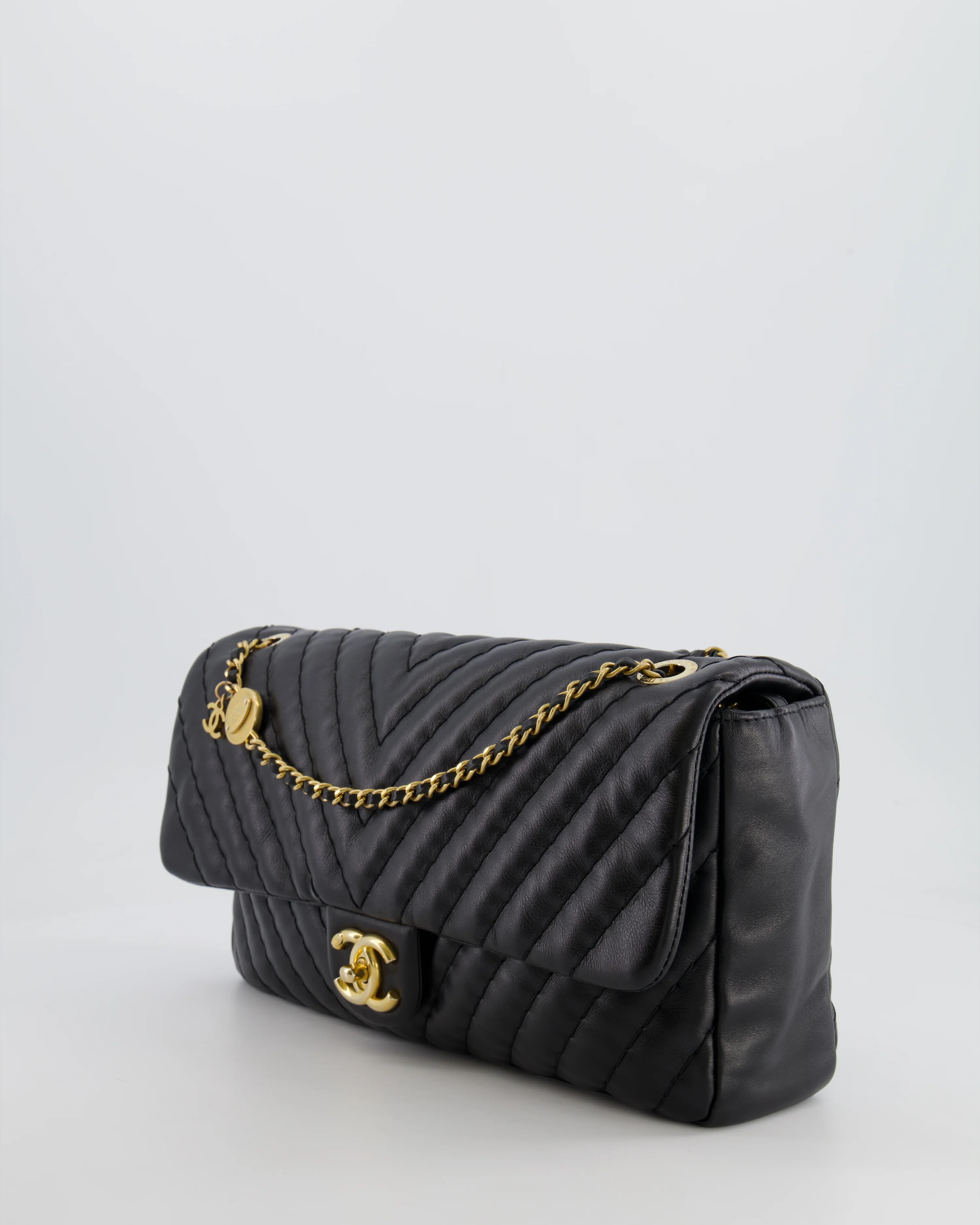 Chanel Black Large Single Flap Bag in Chevron Lambskin Leather with Gold Hardware and CC Medallion Detail - Image 11