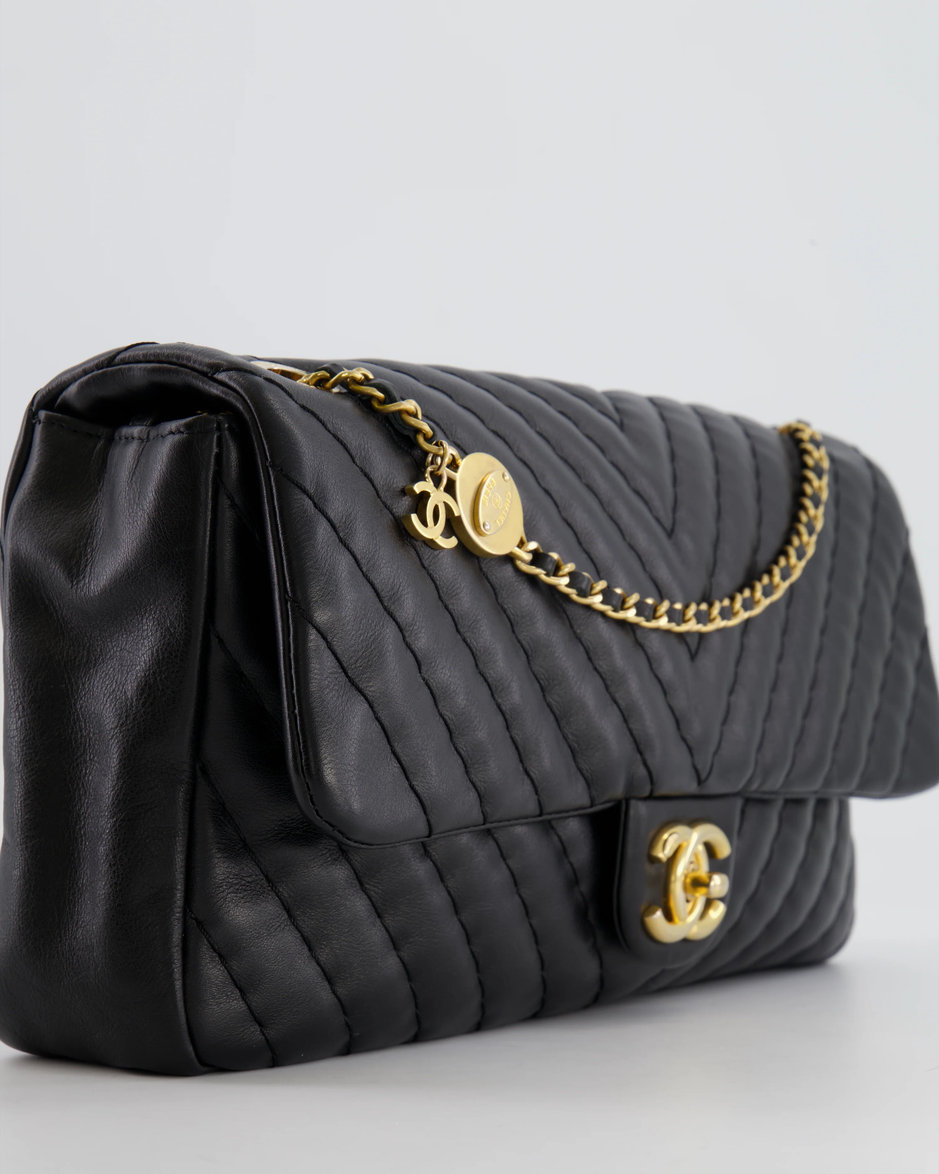 Chanel Black Large Single Flap Bag in Chevron Lambskin Leather with Gold Hardware and CC Medallion Detail - Image 12