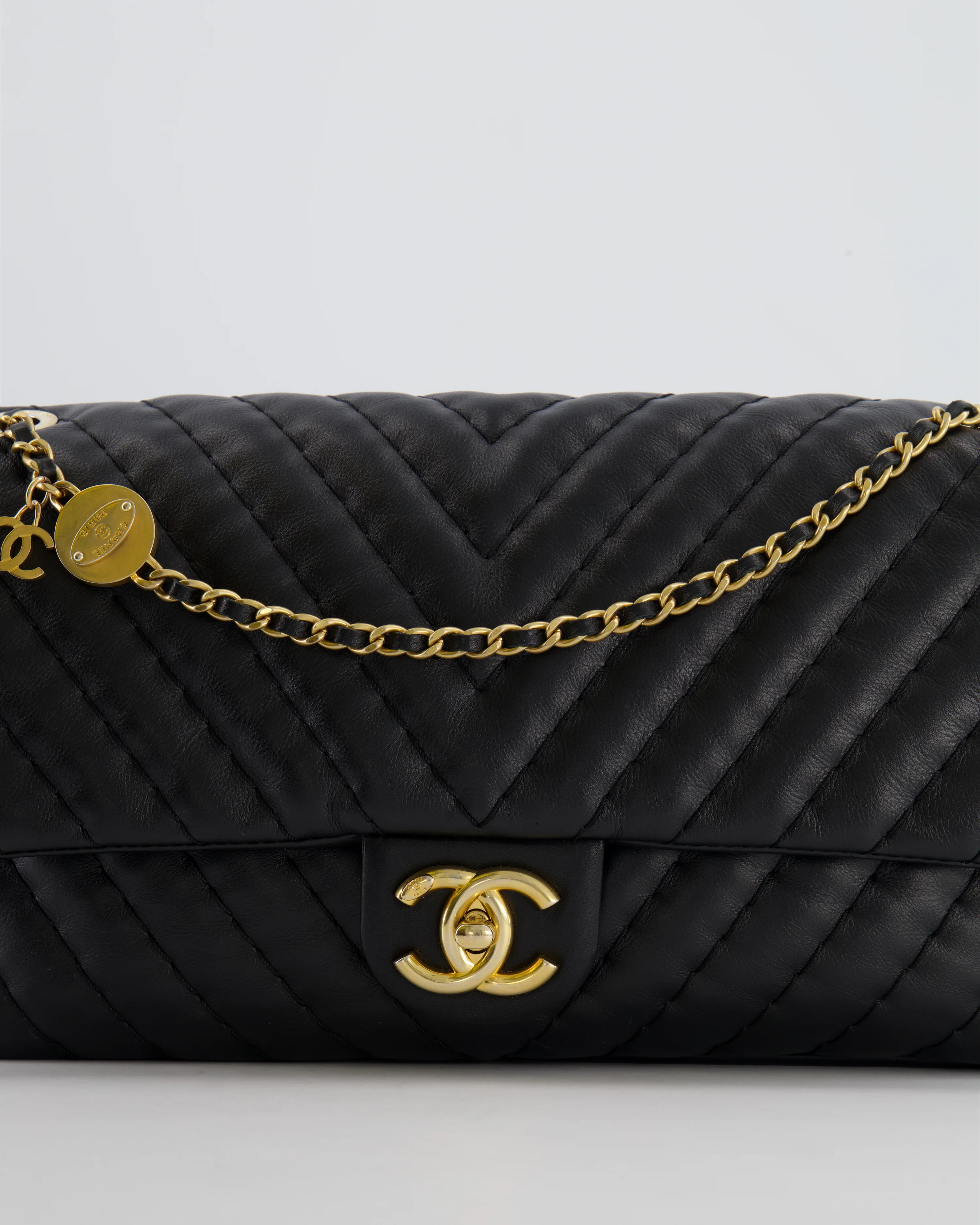 Chanel Black Large Single Flap Bag in Chevron Lambskin Leather with Gold Hardware and CC Medallion Detail - Image 14