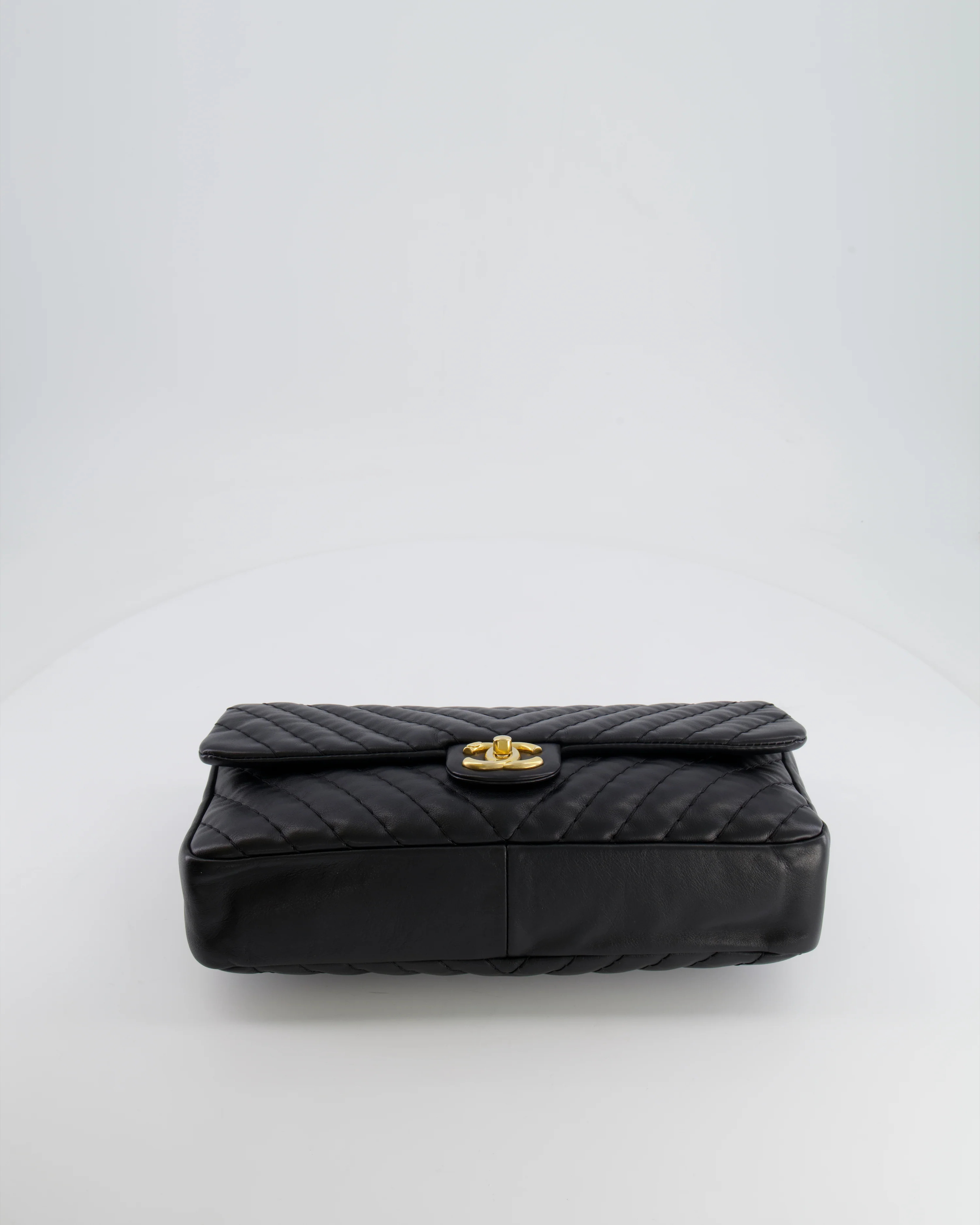 Chanel Black Large Single Flap Bag in Chevron Lambskin Leather with Gold Hardware and CC Medallion Detail - Image 19