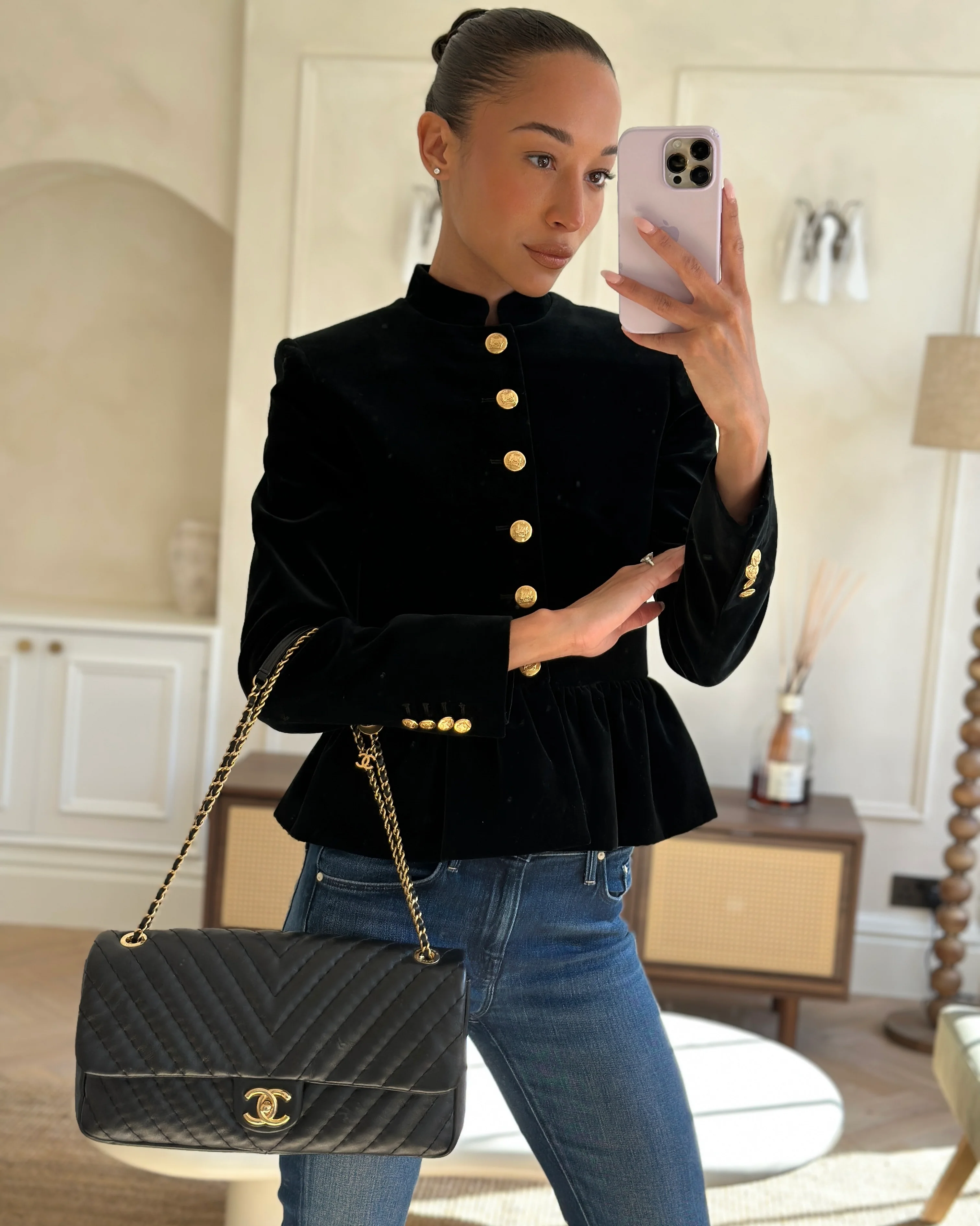 Chanel Black Large Single Flap Bag in Chevron Lambskin Leather with Gold Hardware and CC Medallion Detail - Image 3