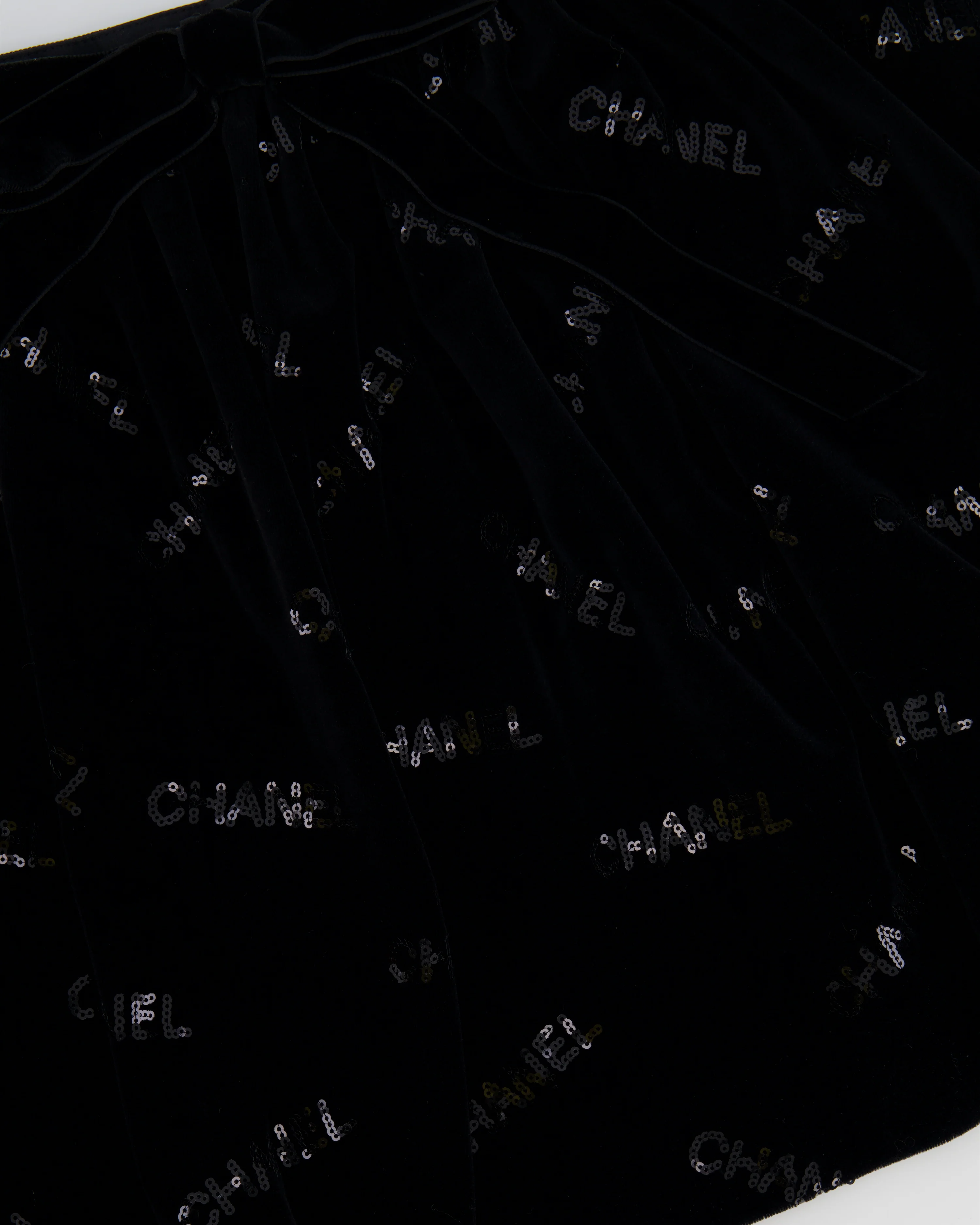 Chanel 22N Black Mini Suede Skirt With Sequin Logo Size FR 34 (UK 6) - Image 7
