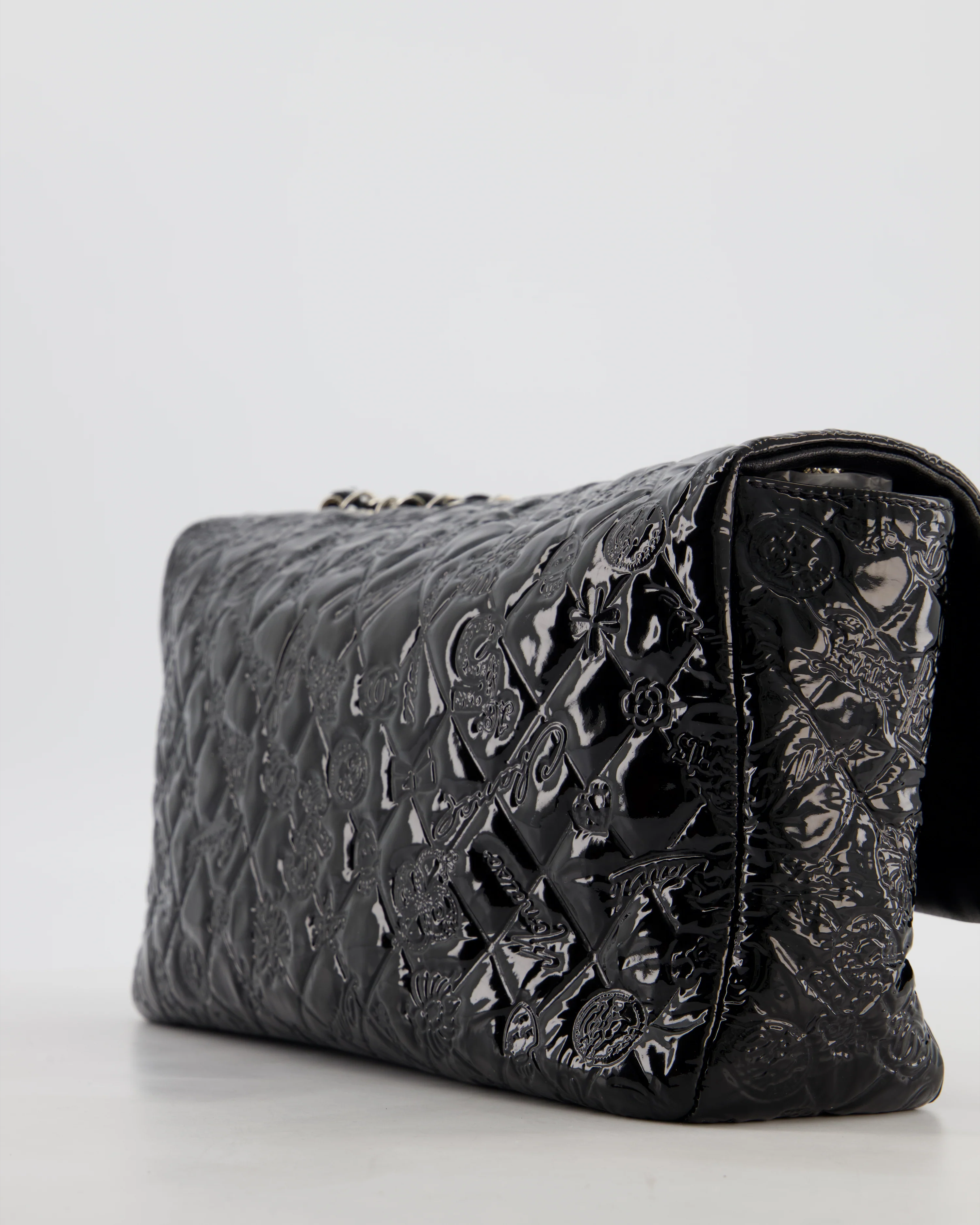 Chanel Black Patent East West Single Flap Bag with Embossed Charm Details and Silver Hardware - Image 13