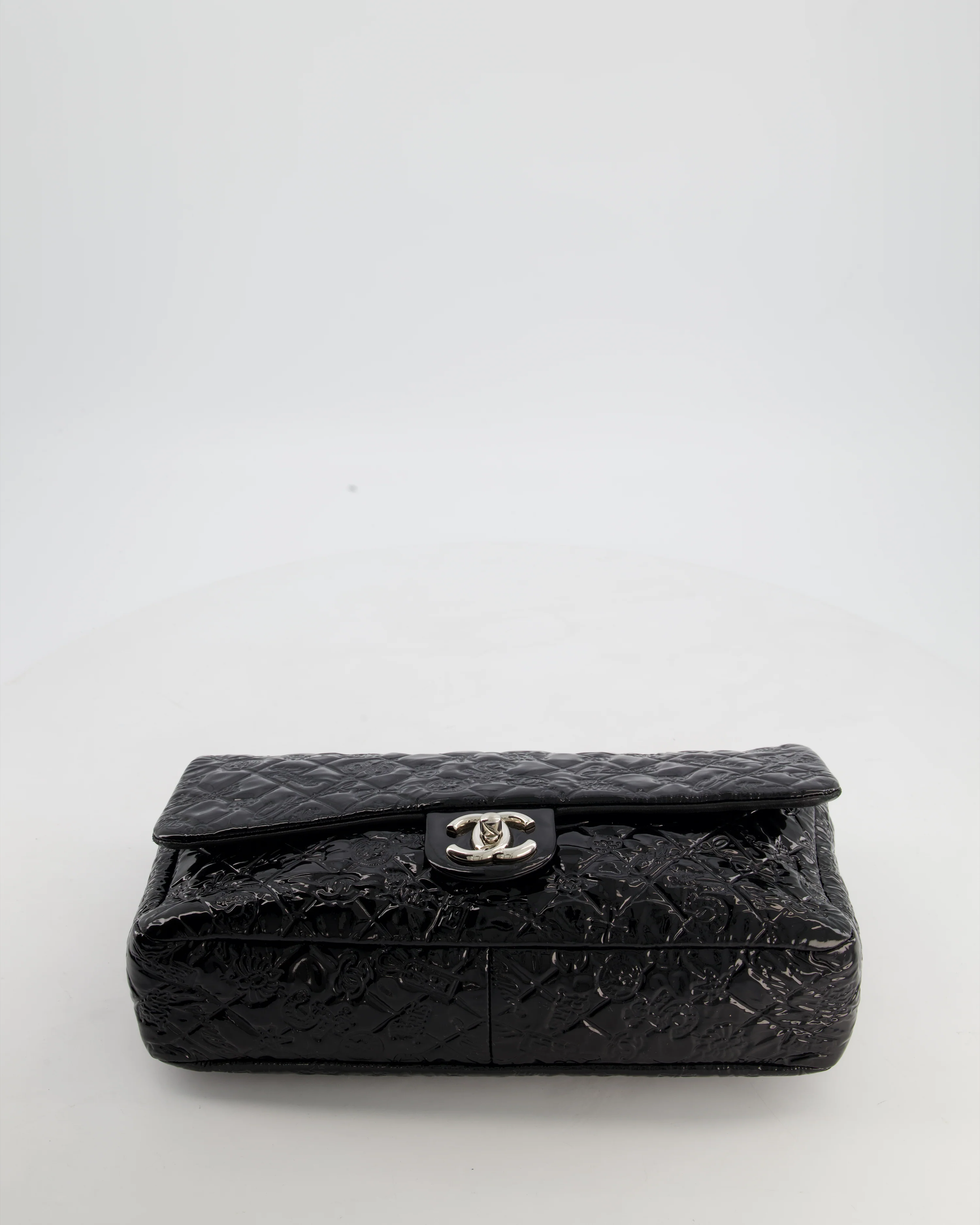 Chanel Black Patent East West Single Flap Bag with Embossed Charm Details and Silver Hardware - Image 19