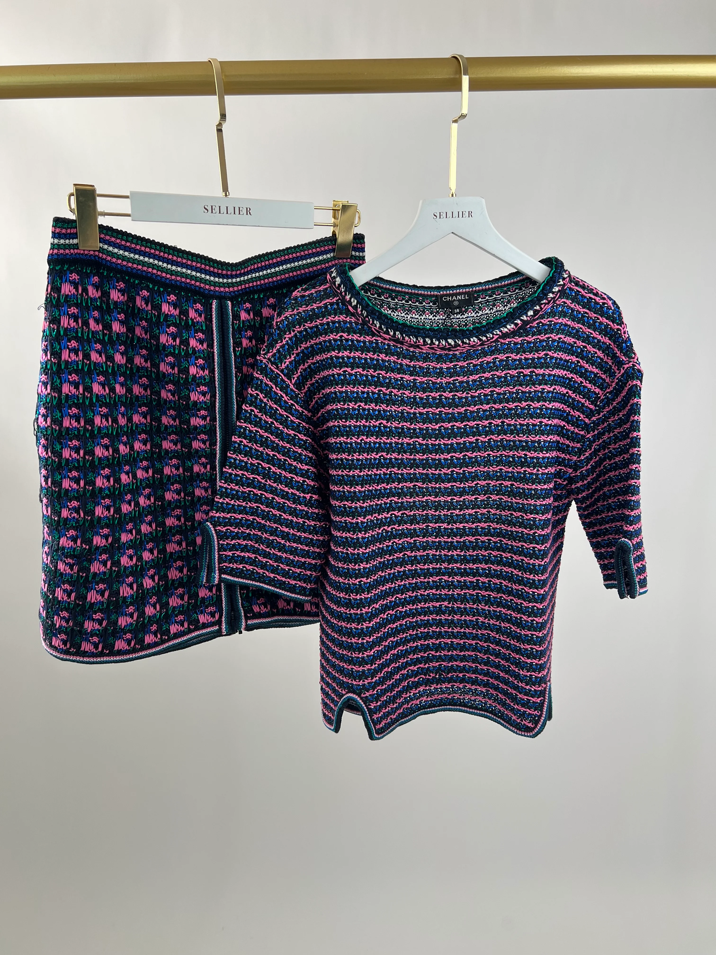 Chanel Black, Pink and Green Tweed Top and Mini Skirt Set with Metallic Fibres Size FR  38 (UK 10) - Image 21