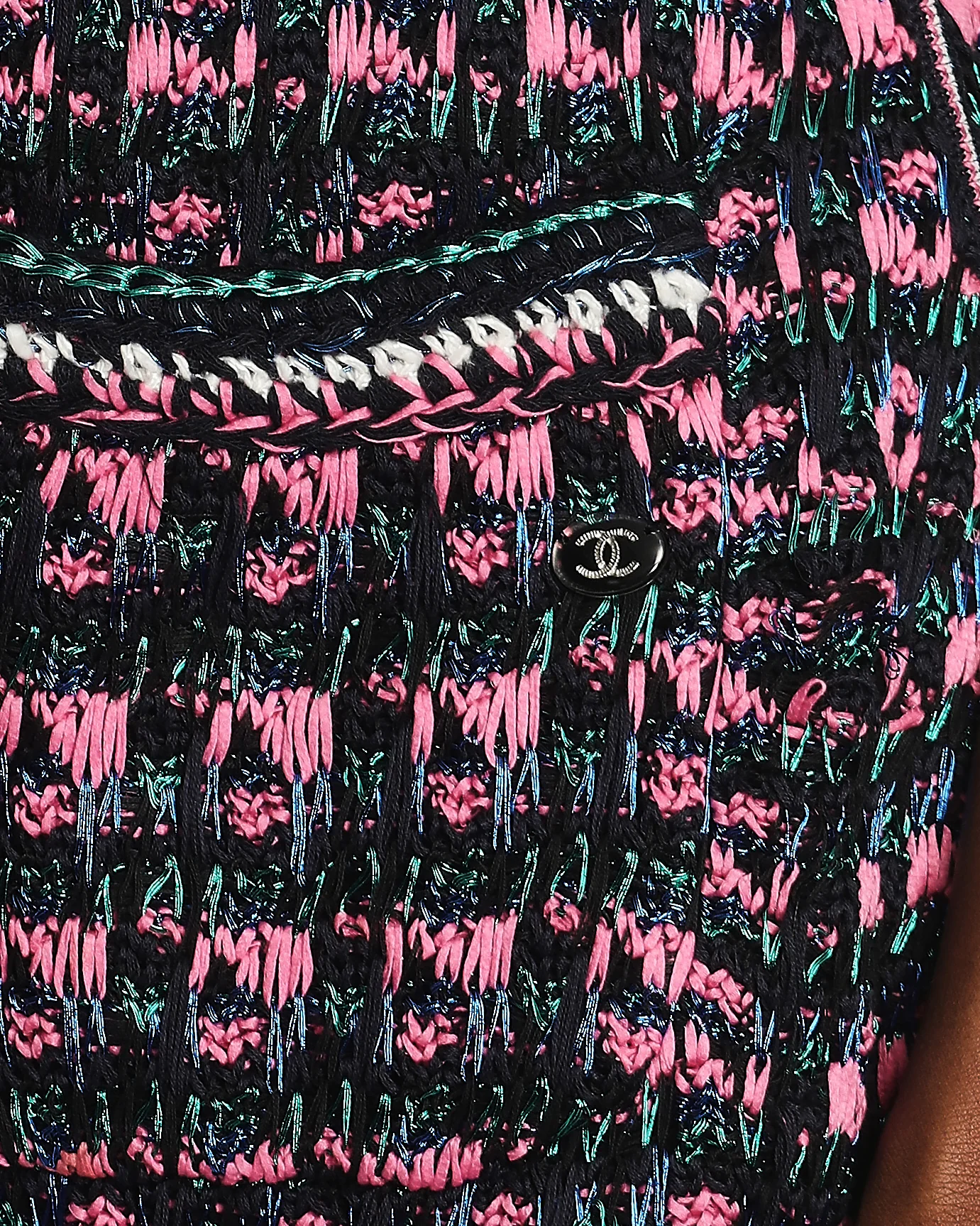 Chanel Black, Pink and Green Tweed Top and Mini Skirt Set with Metallic Fibres Size FR  38 (UK 10) - Image 28