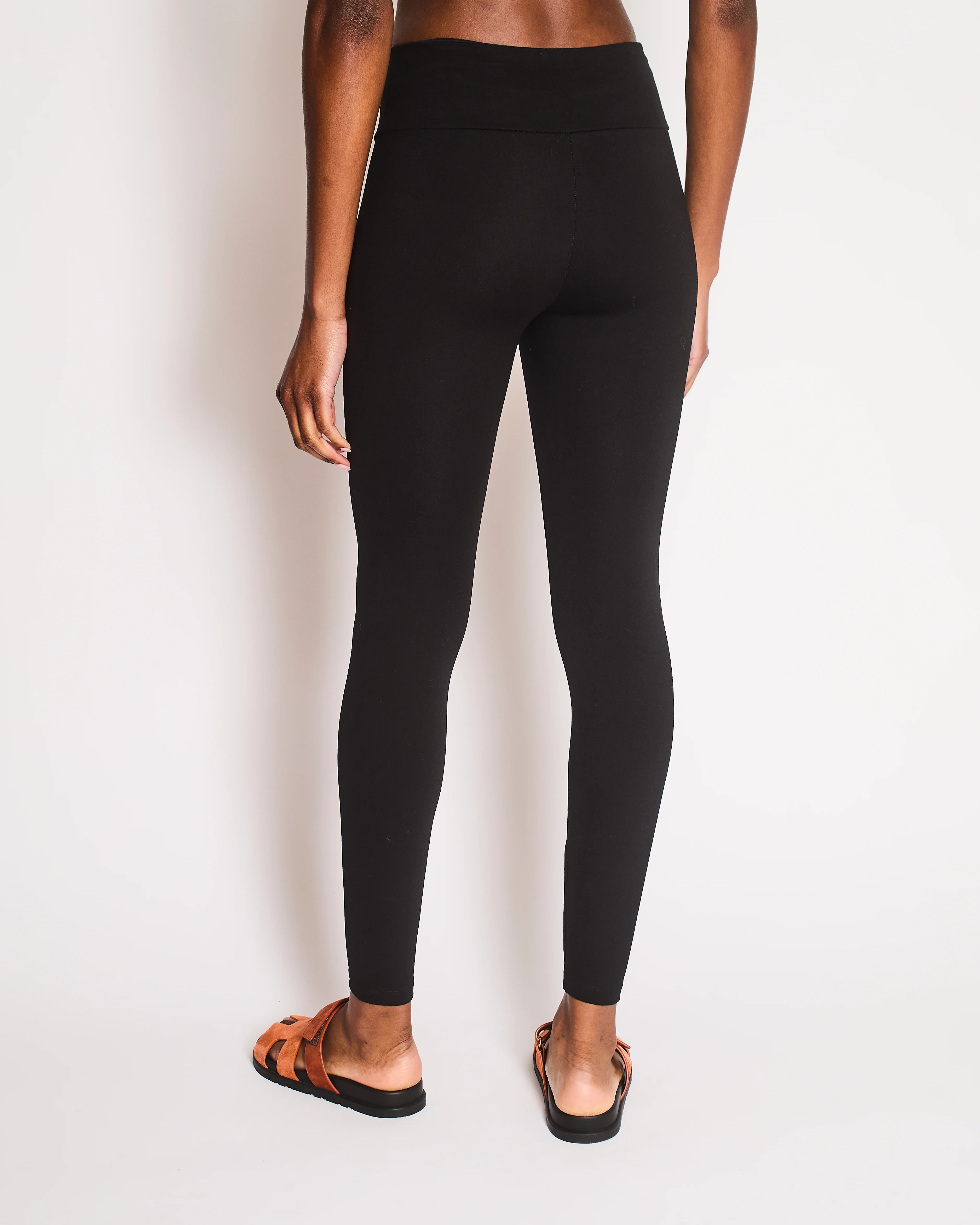 Chanel Black Plain Leggings Size FR 34/36 (UK 6/8) - Image 3