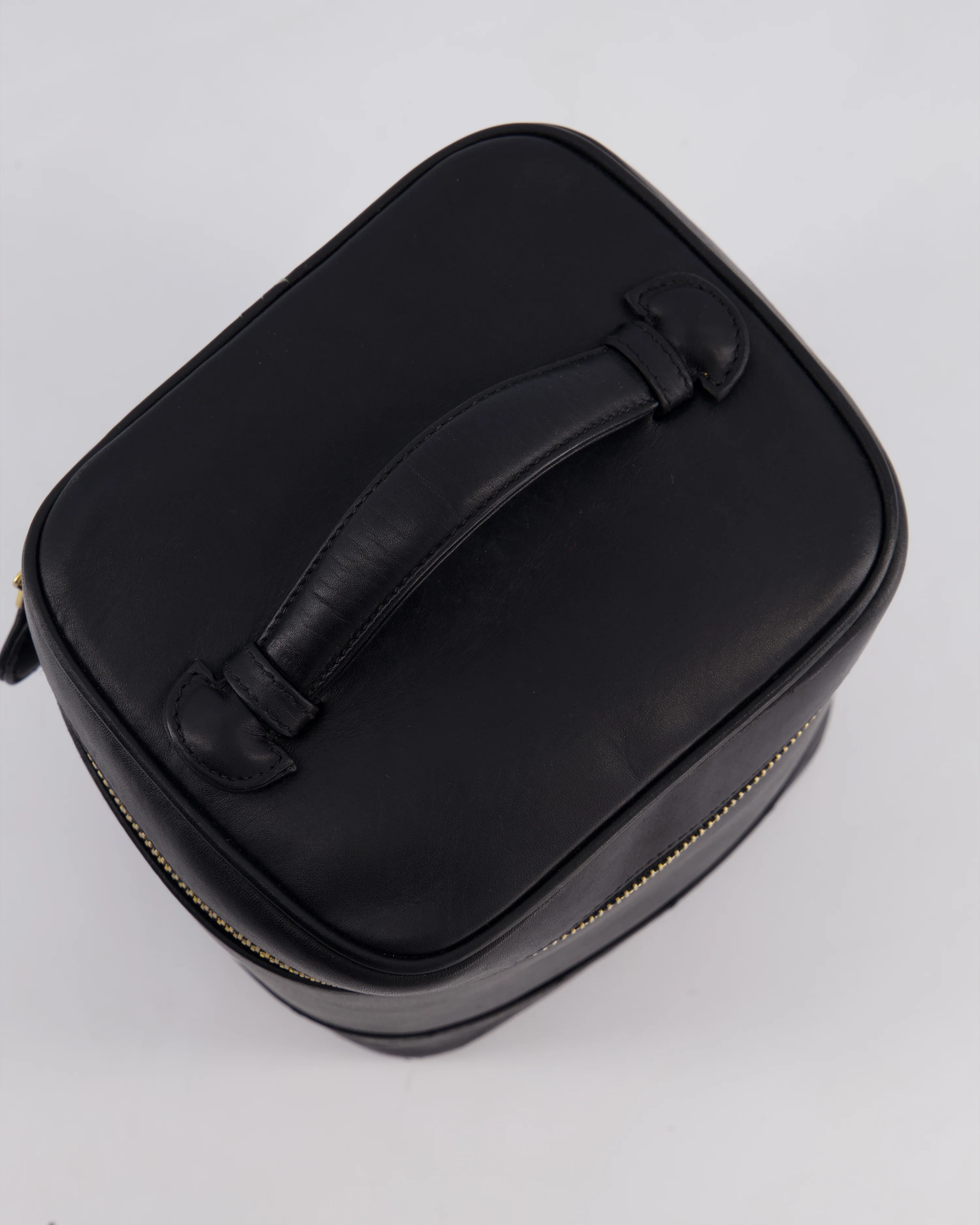 Chanel Black Vintage Leather Vanity Case with 24K Gold Hardware - Image 12