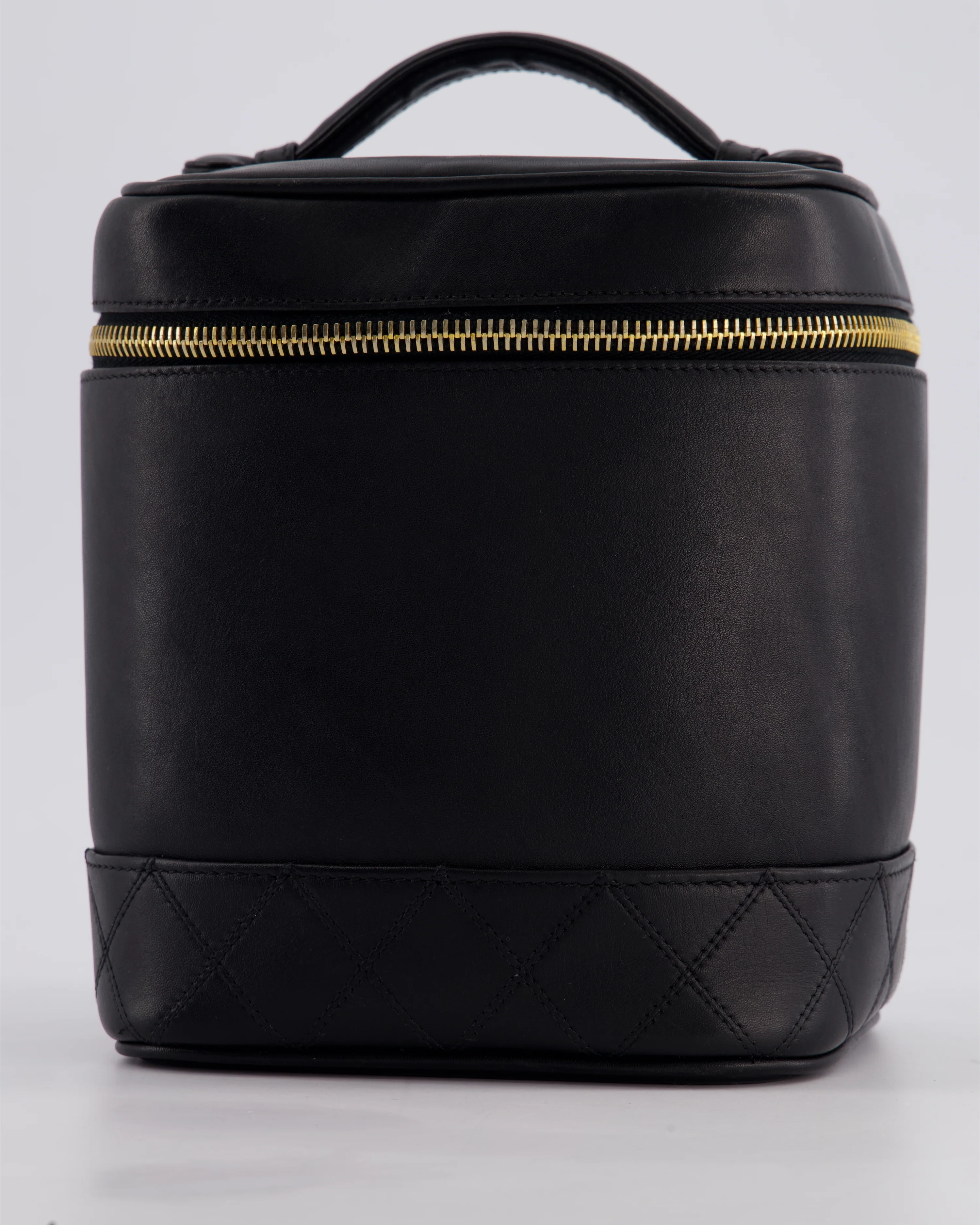 Chanel Black Vintage Leather Vanity Case with 24K Gold Hardware - Image 14