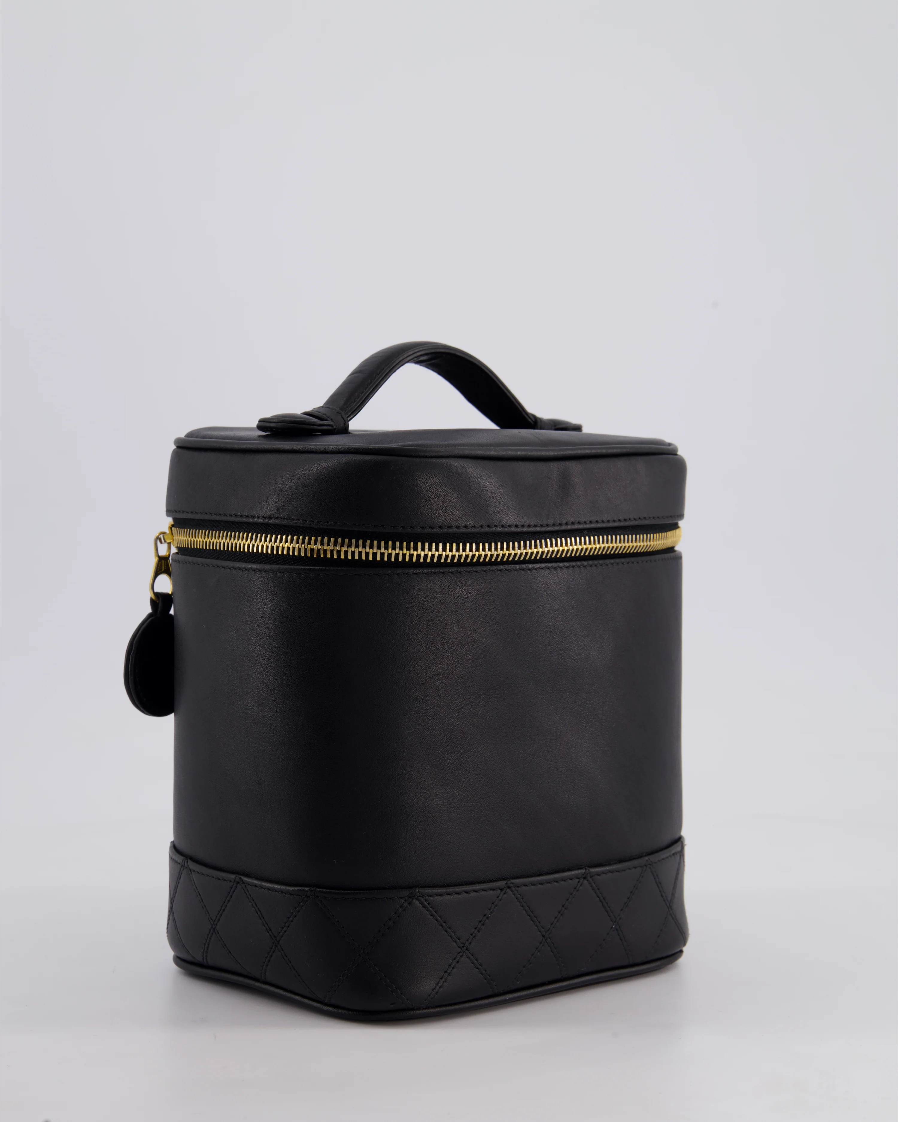 Chanel Black Vintage Leather Vanity Case with 24K Gold Hardware - Image 2