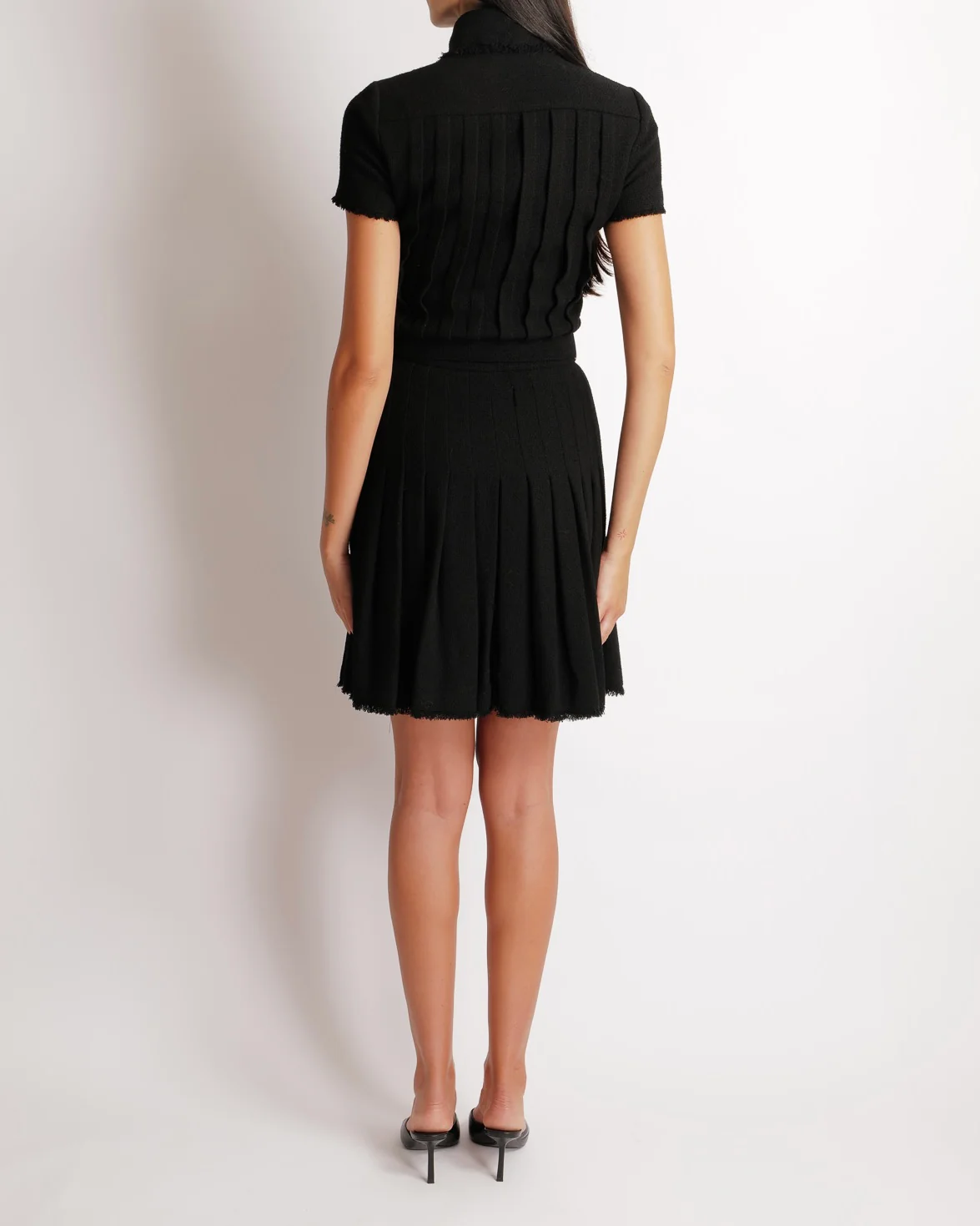 Chanel 07/AW Black Wool Belted Short-Sleeved Mini Dress with Black and Silver CC Logo Buttons and Frayed Trims Detail Size FR 34 (UK 6) - Image 5