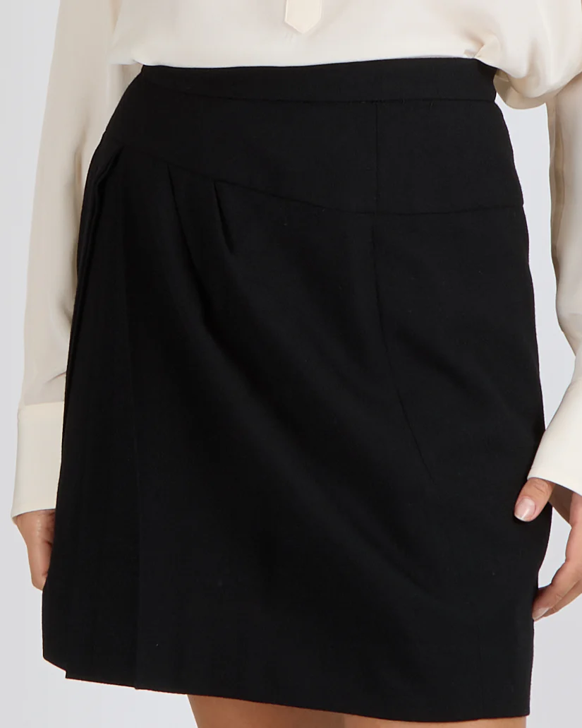 Chanel Black Wool Mini Skirt with Front Pleat Detail Size FR 38 (UK 10) - Image 5