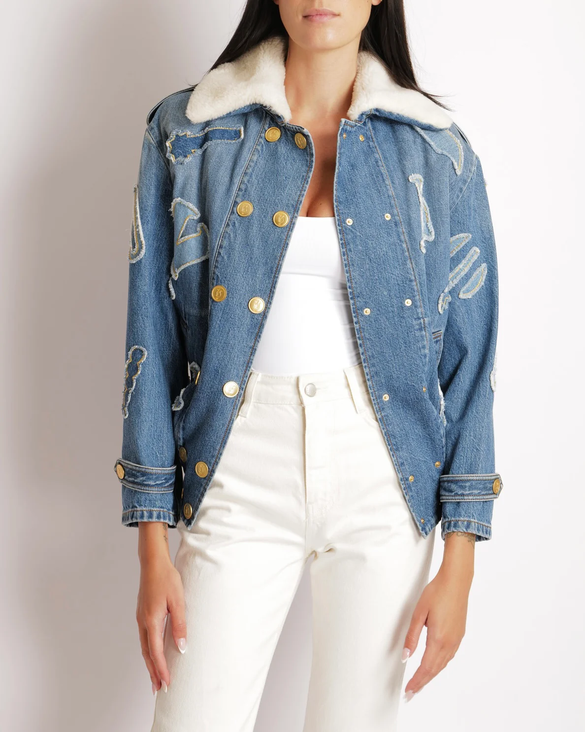 Chanel Métiers d’Art 2019 Blue Denim Jacket with Faux Fur Lining and Patchwork Details with Gold Cat CC Logo Buttons Size FR 34 (UK 6)
