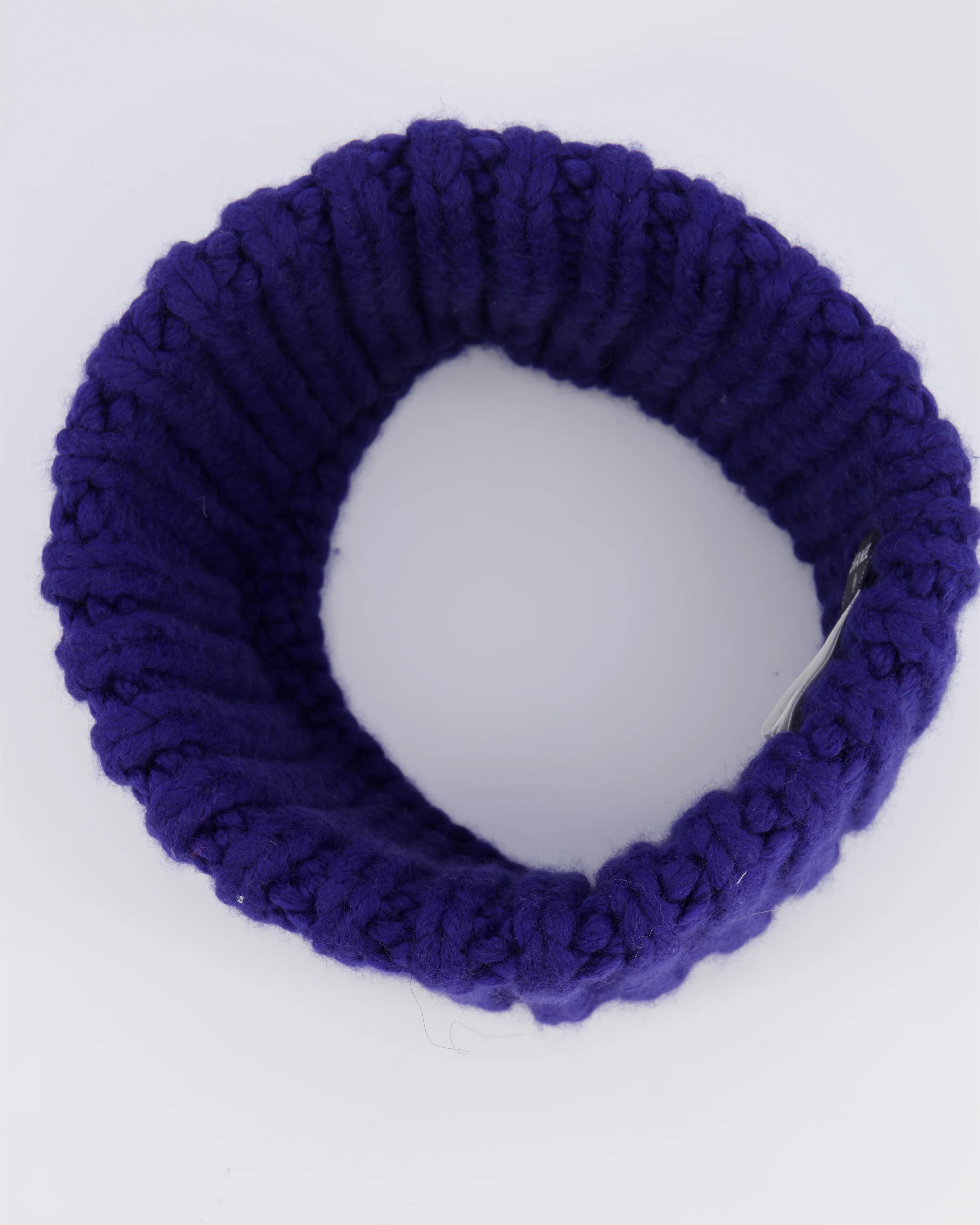 Chanel Resort 2023 Blue Wool Knitted Collar with Multi-Colour Crystal Embellished CC Logo Detail Size S - Image 4