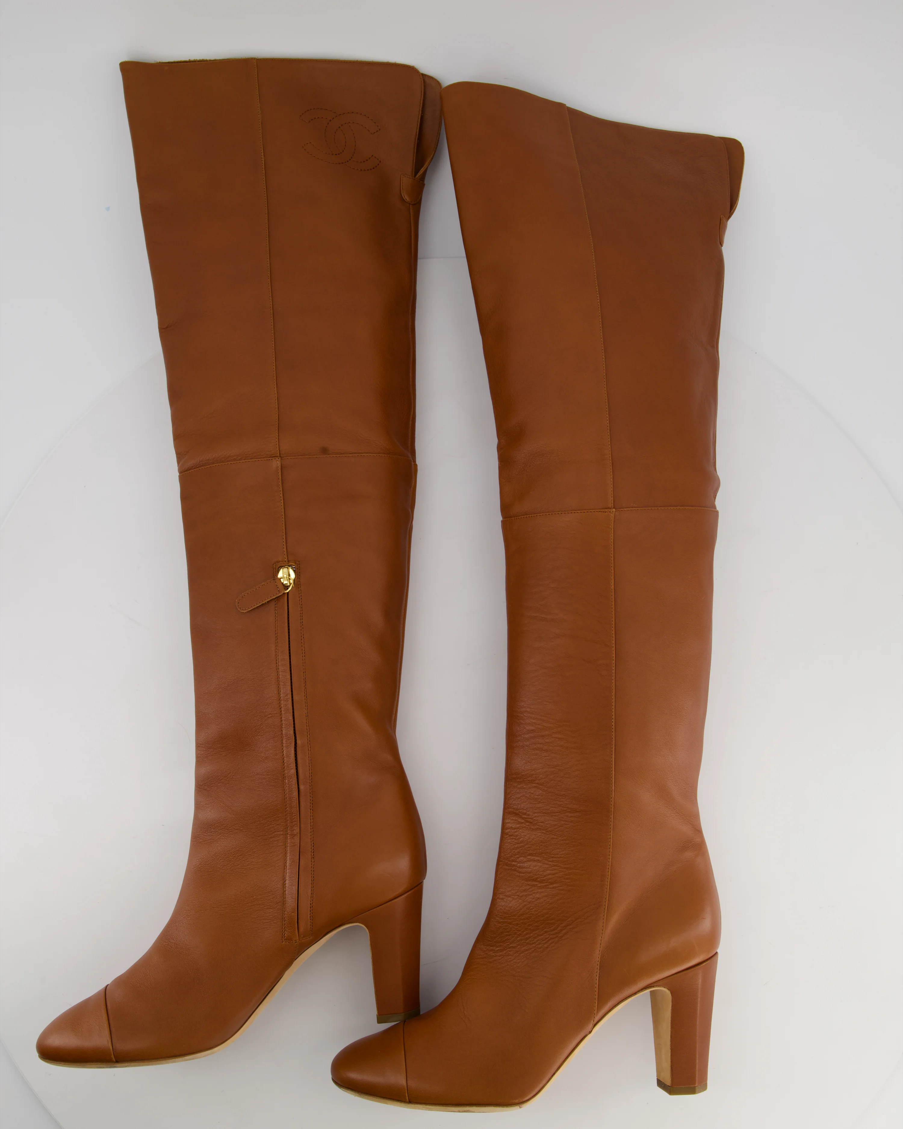 Chanel Caramel Brown Over-the-Knee High Leather Boots with CC Logo Size EU 40.5C - Image 3