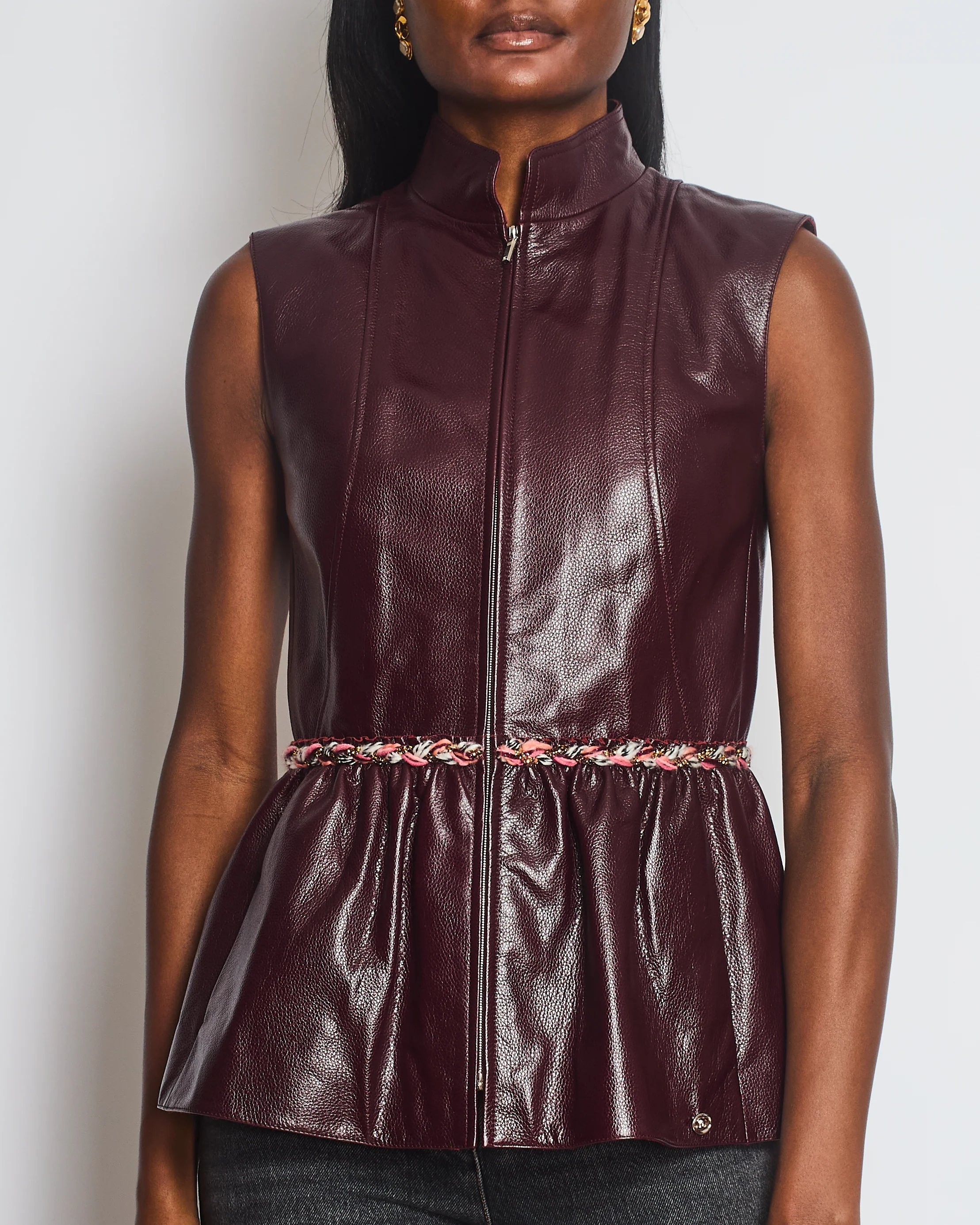 Chanel 2023 Metiers des Arts Burgundy Bordeaux Leather Gilet with Tweed Trim and Peplum Hem Size FR 36 (UK 8) - Image 5