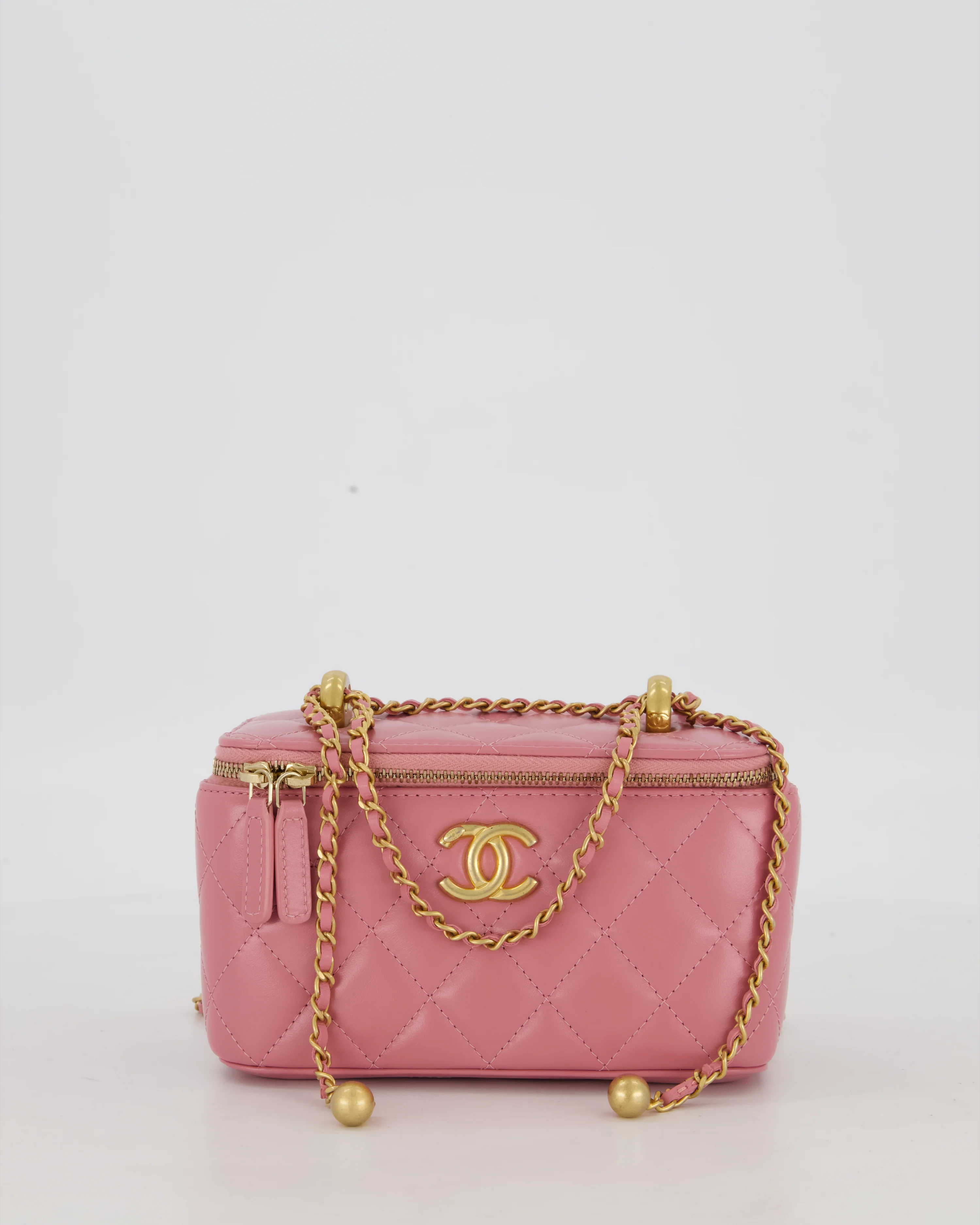 Chanel Candy Pink Vanity Case Bag in Quilted Lambskin Leather with Brushed Gold Hardware - Image 2