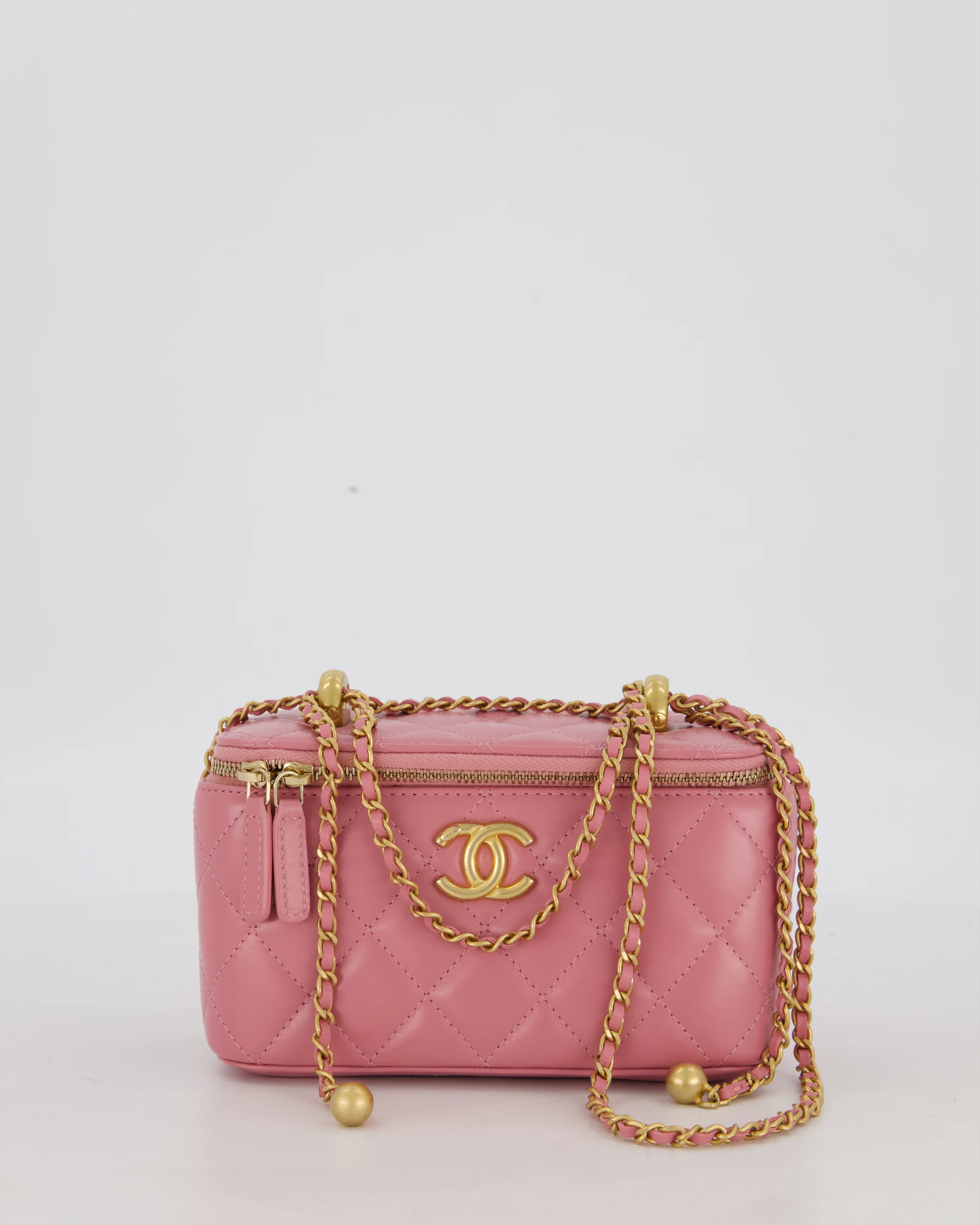 Chanel Candy Pink Vanity Case Bag in Quilted Lambskin Leather with Brushed Gold Hardware - Image 3