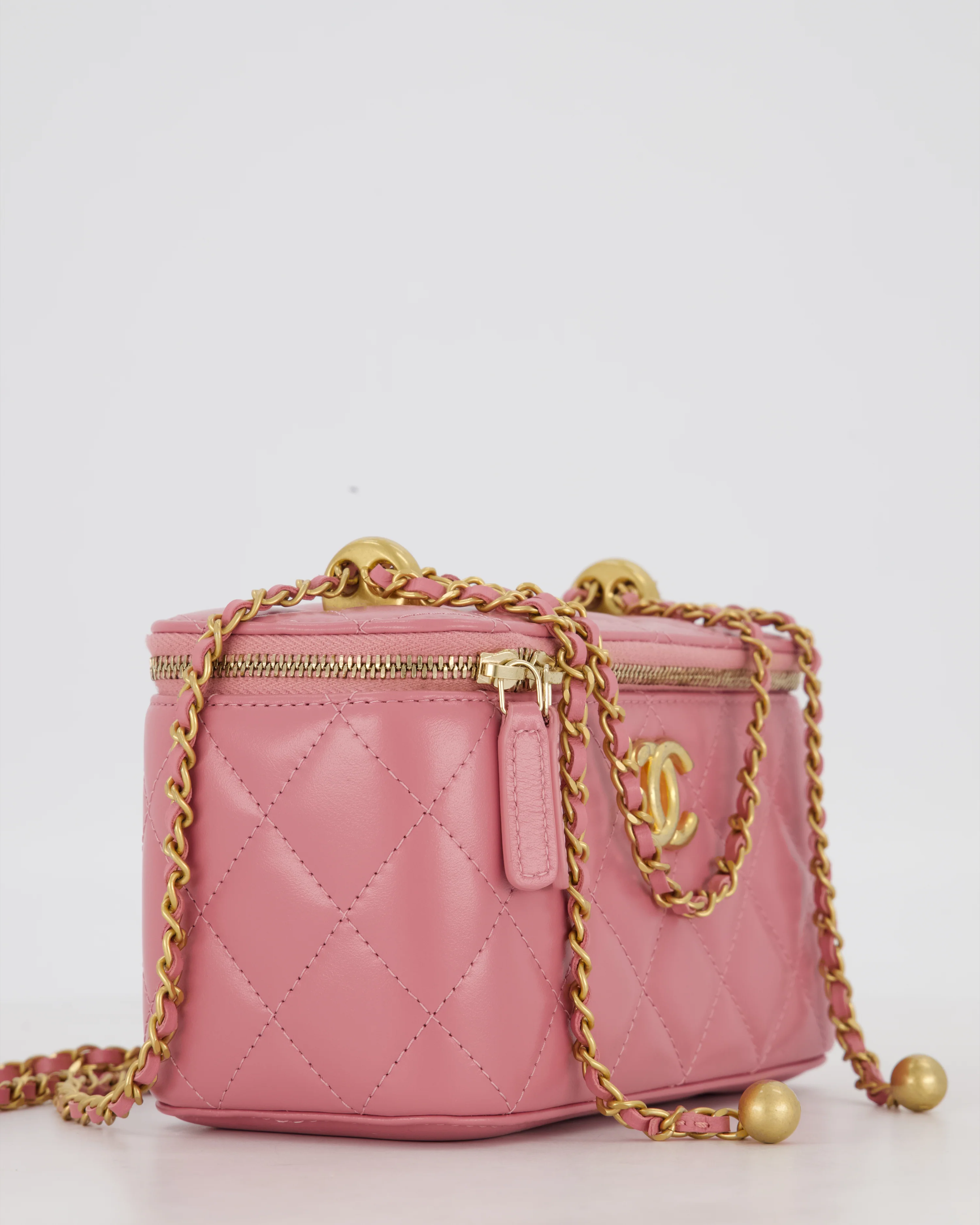 Chanel Candy Pink Vanity Case Bag in Quilted Lambskin Leather with Brushed Gold Hardware - Image 7